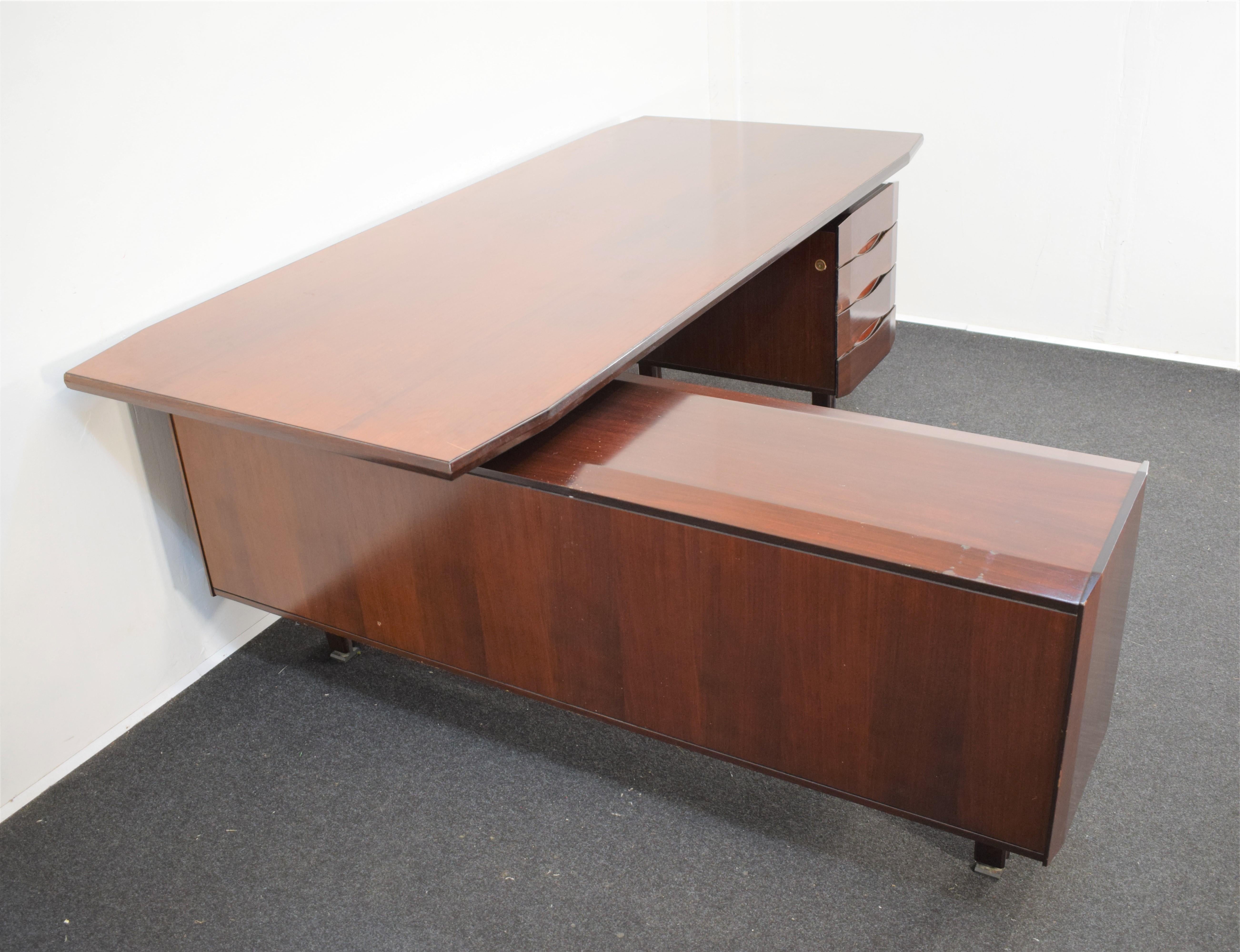 Italian Desk, Wood and Metal, 1960s 1