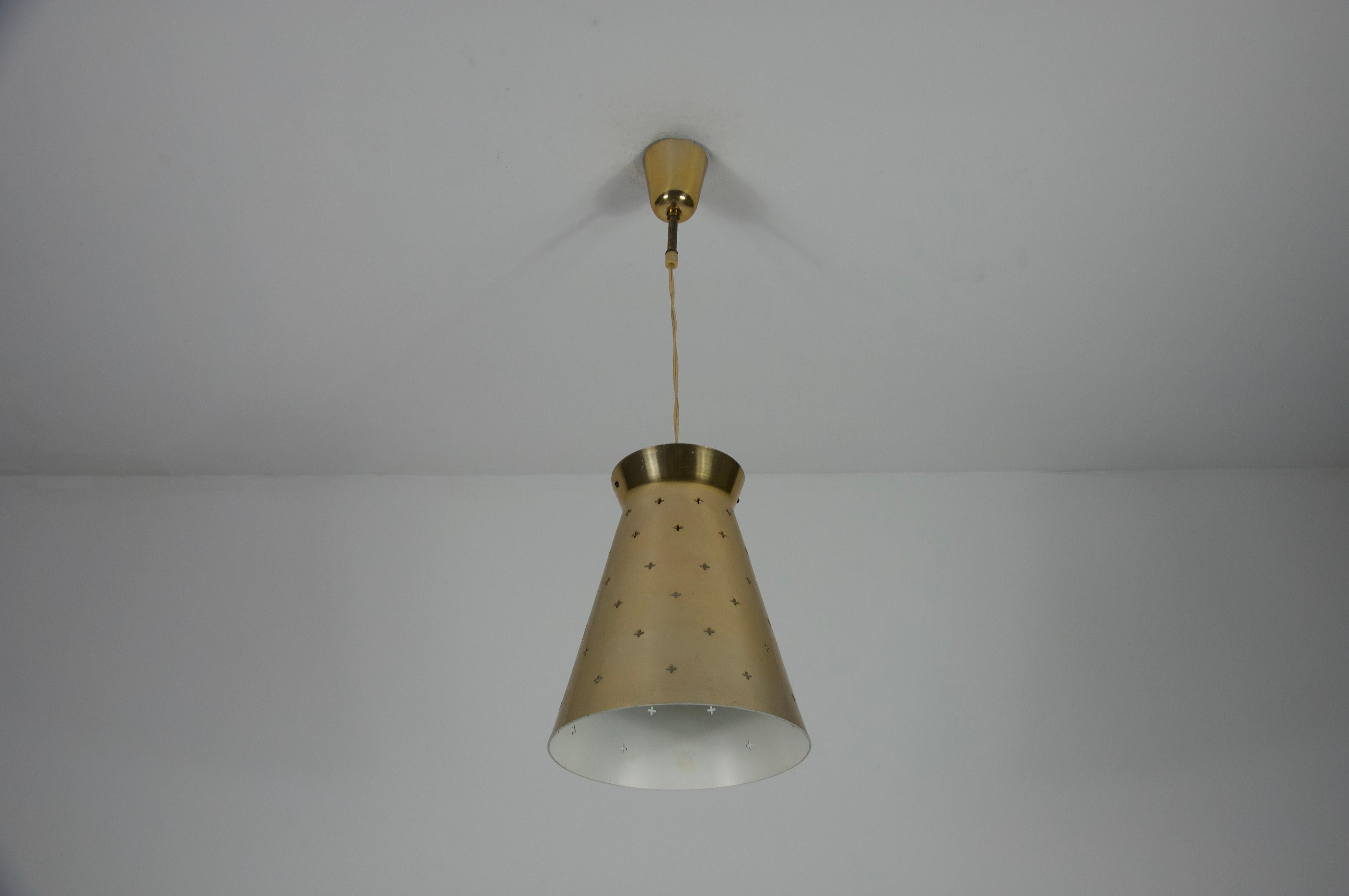Lámpara colgante italiana de latón Diabolo, años 50, Italia en Bueno estado para la venta en Hagenbach, DE