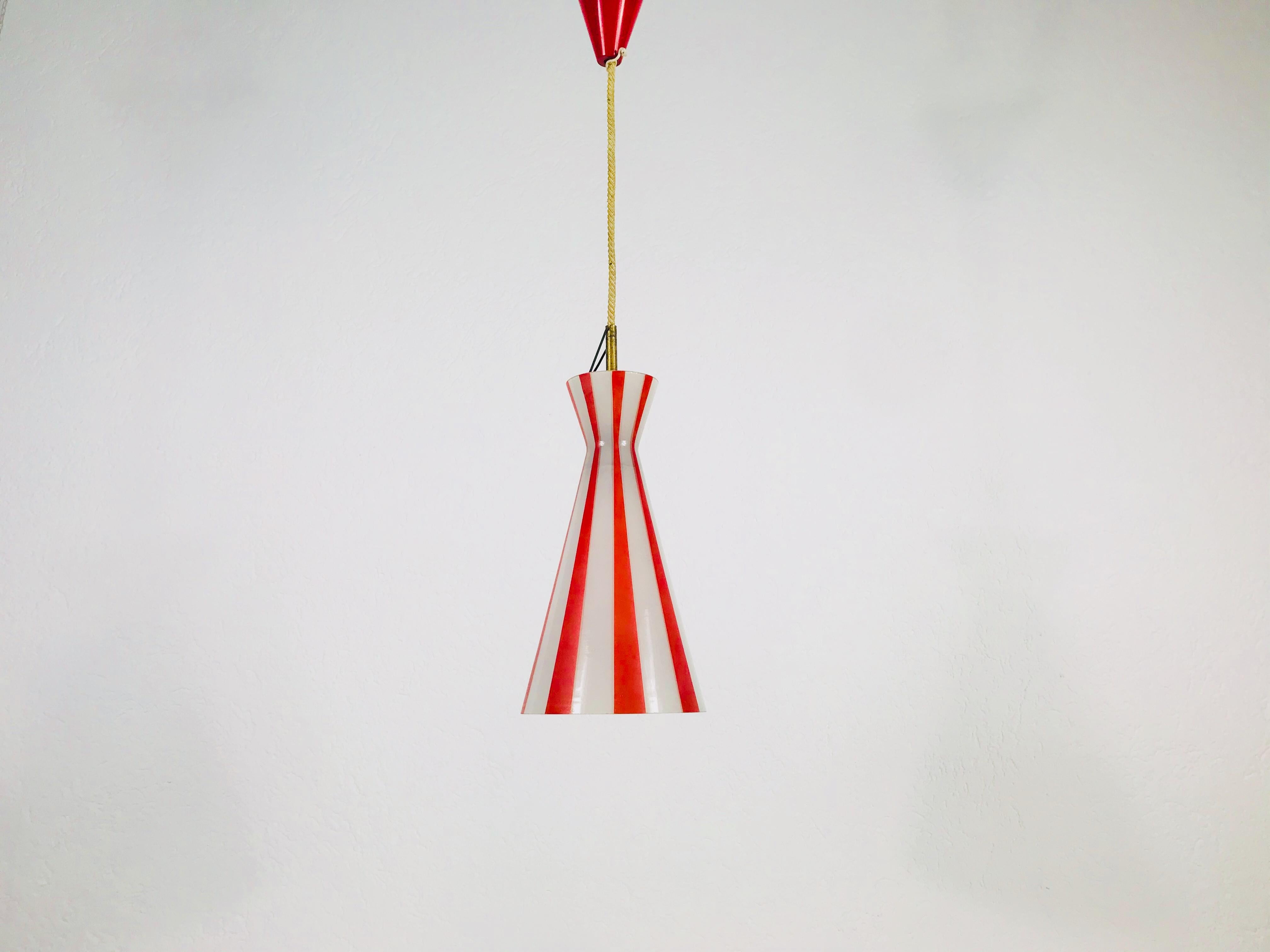 Mid-Century Modern Italian Diabolo Red and White Glass Hanging Lamp, 1950s, Italy