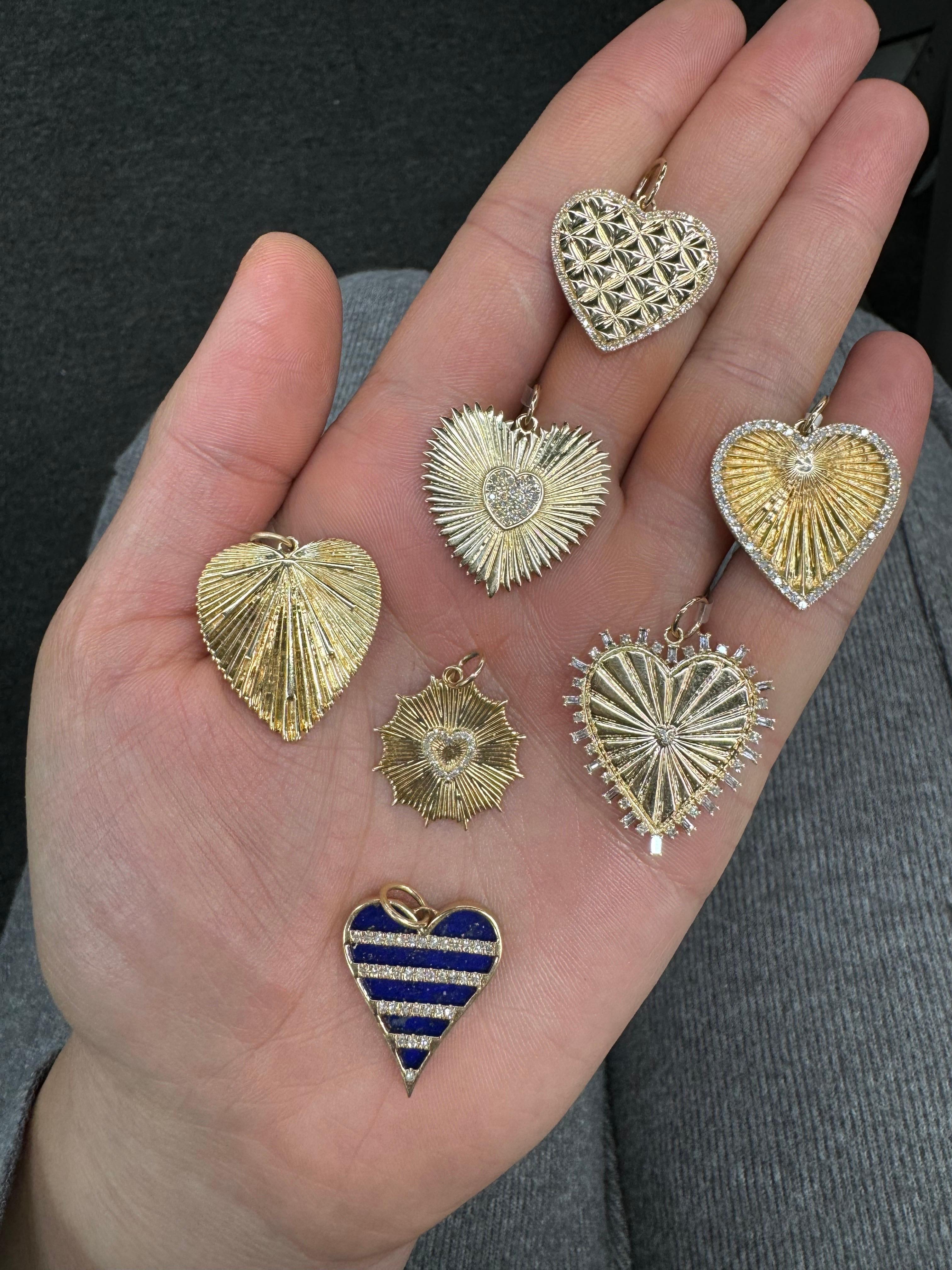 Pendentif en or jaune 14 carats, diamant italien Baguette Rays Heart 0.30 carats Neuf - En vente à New York, NY