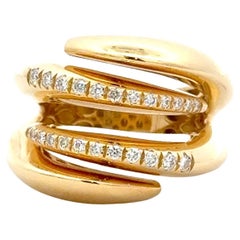 Italian Diamond Claw Nail Band Ring 0.28 Carats F VS1-2 18 Karat Yellow Gold
