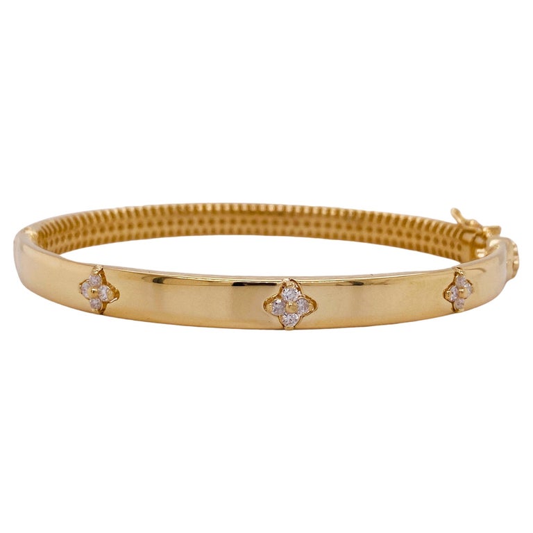 Italian Diamond Clover Quatrefoil Bracelet, .30 Carats in 14k Yellow Gold LV  For Sale at 1stDibs