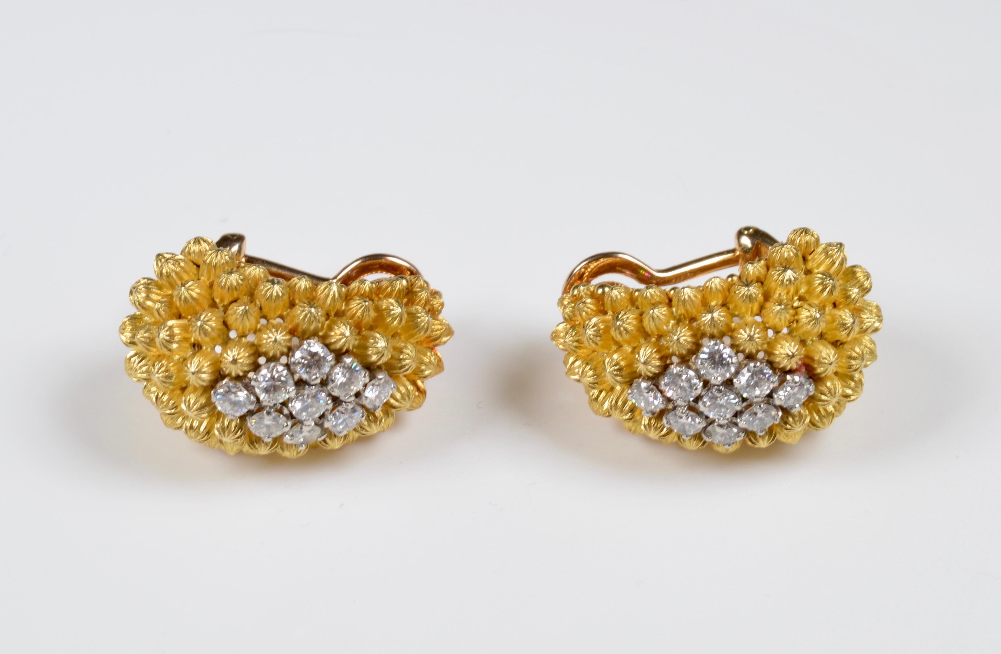 Women's or Men's Italian 18 Karat Yellow Gold Diamond Clip-On Earrings