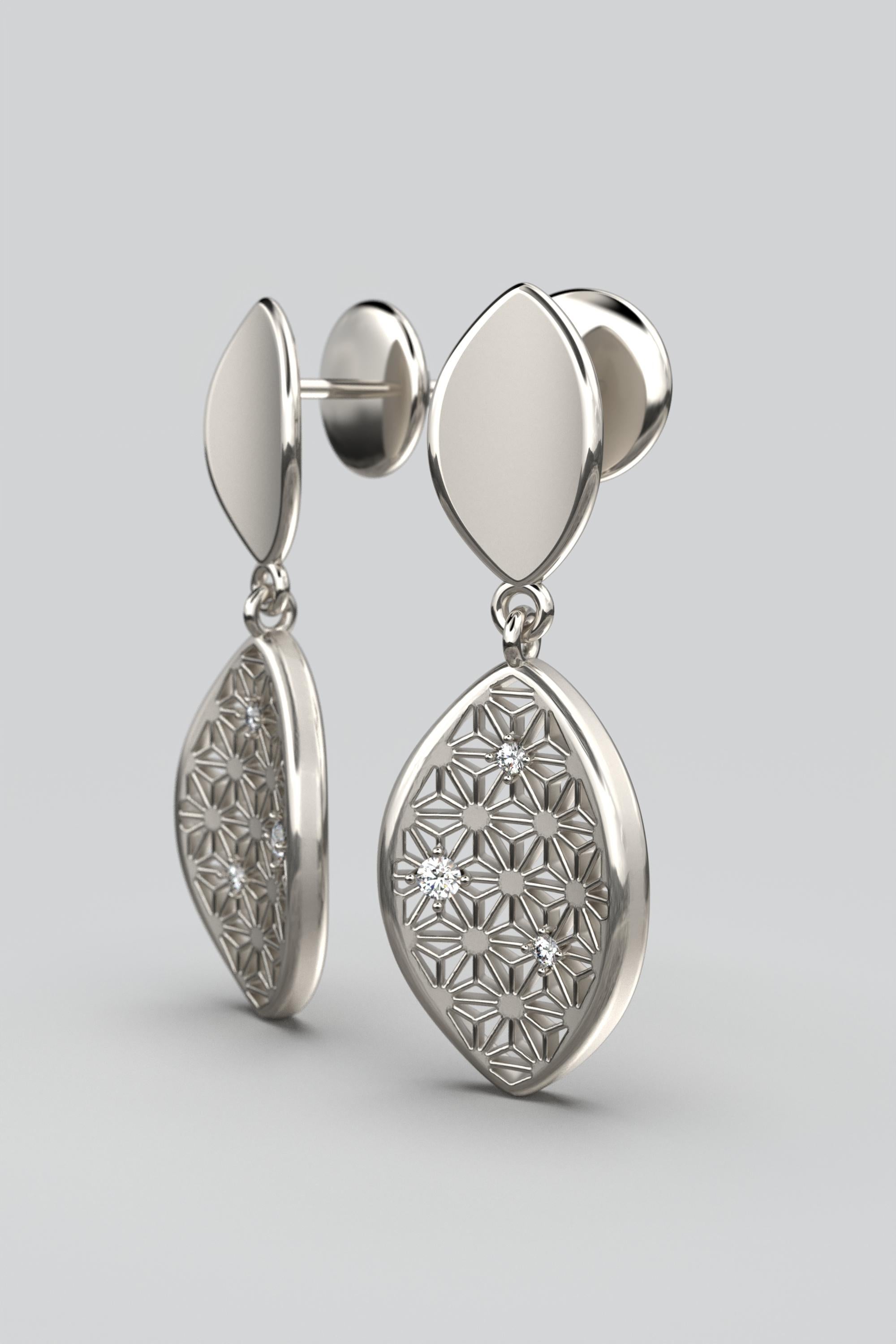 Italian Diamond Earrings in 18k Solid Gold with Japanese Sashiko Pattern For Sale 2