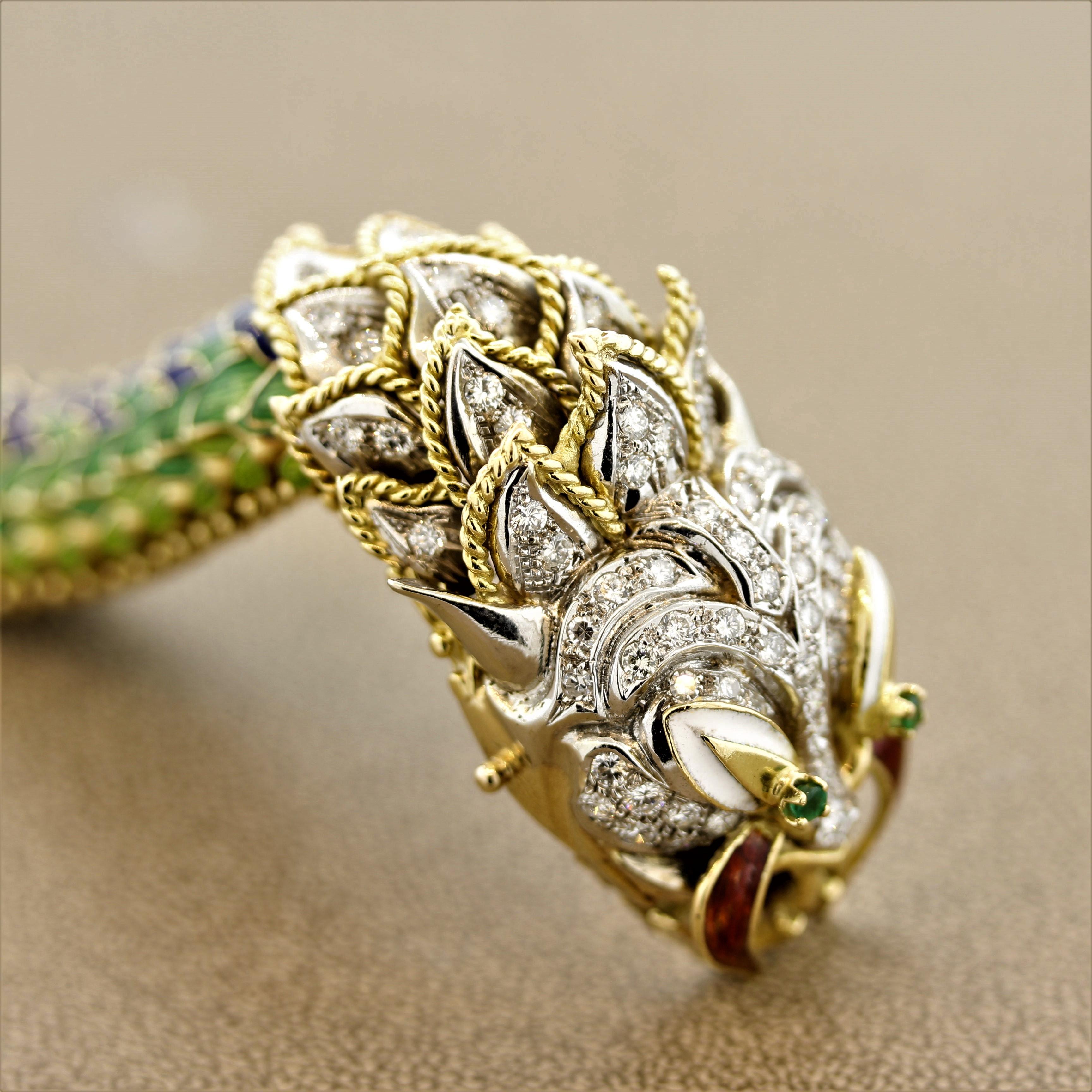 Bracelet italien en or avec dragon en diamants, émeraudes et émail Pour femmes en vente
