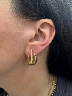 Italian Diamond Flame Earrings 0.26 Carats F VS1 18 Karat Yellow Gold 10.6 Grams