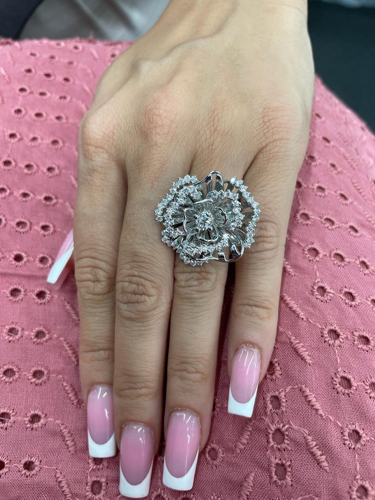 Diamond Flower Cocktail Ring 1.84 Carats 18 Karat White Gold Made in Italy For Sale 3