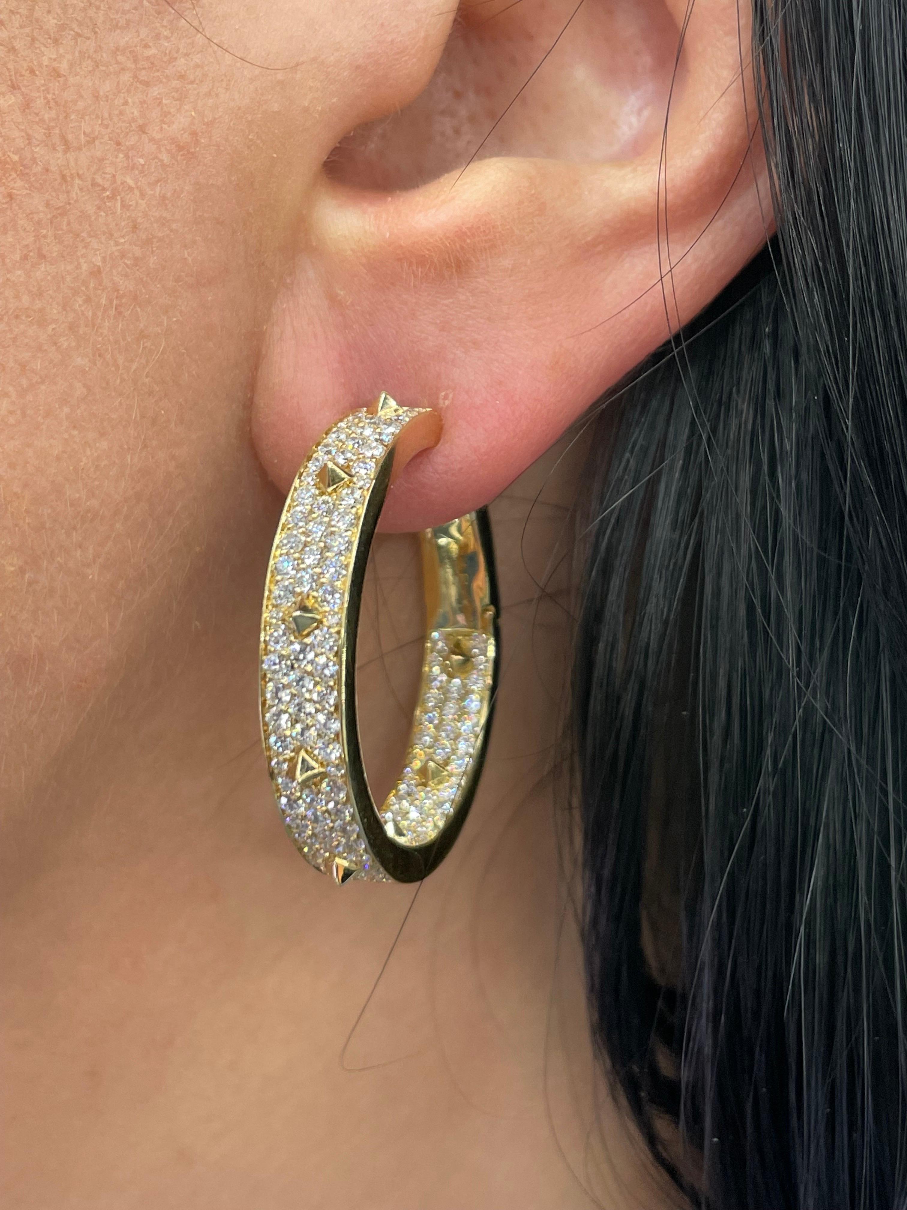 Italian Diamond Spike Hoop Earrings 2.60 Carats 18 Karat Yellow Gold F VS For Sale 6