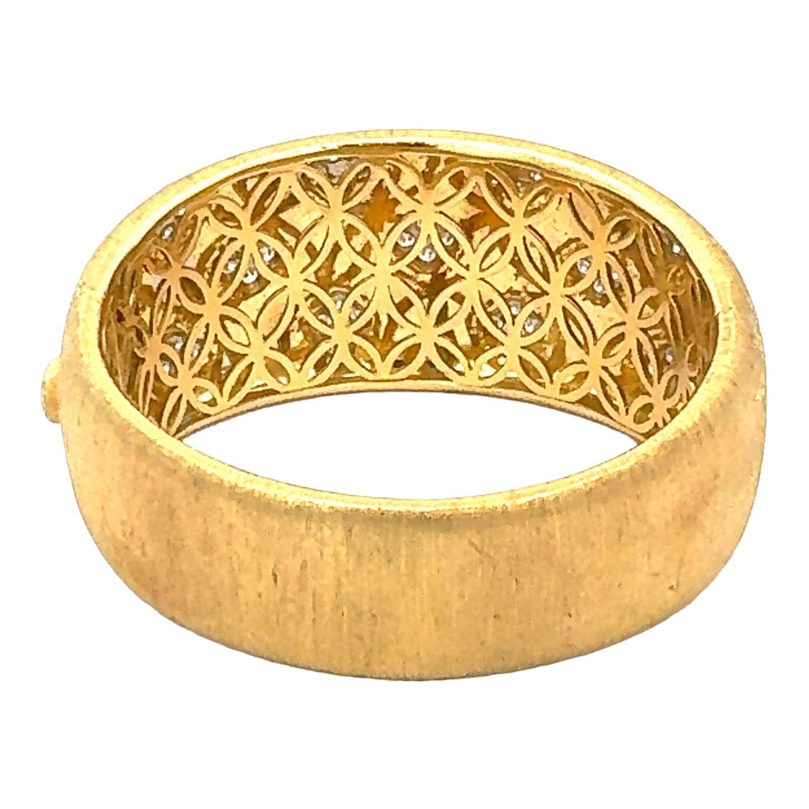 Italian Diamond Textured 18 Karat Two Tone Gold Wide Hinged Bangle Bracelet 4