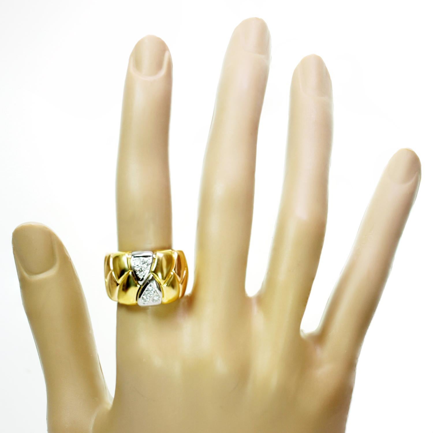 Italian Diamond Tri-Gold Band Ring In Good Condition In New York, NY