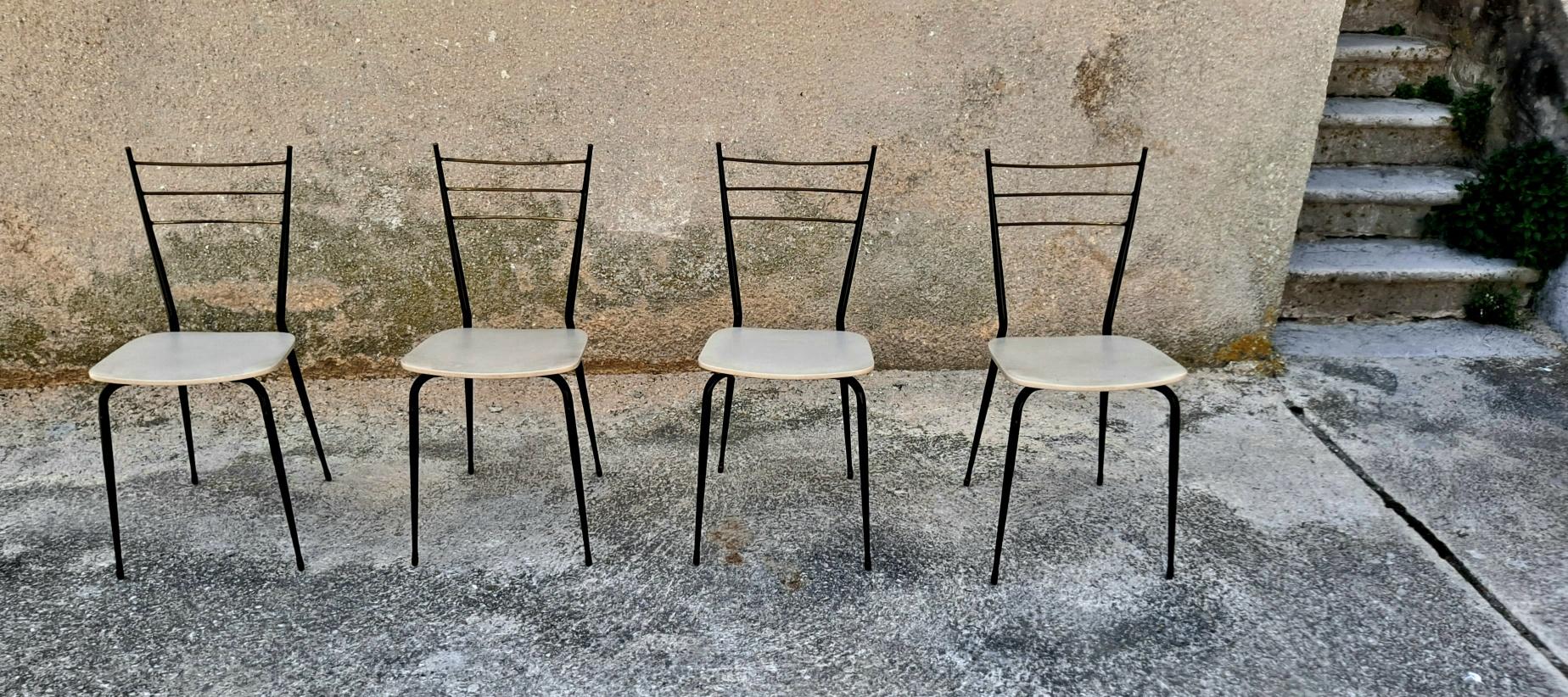 Mid-20th Century  Italian Ding Room Chairs Attributed to Ico Parisi and Paolo di Poli  For Sale