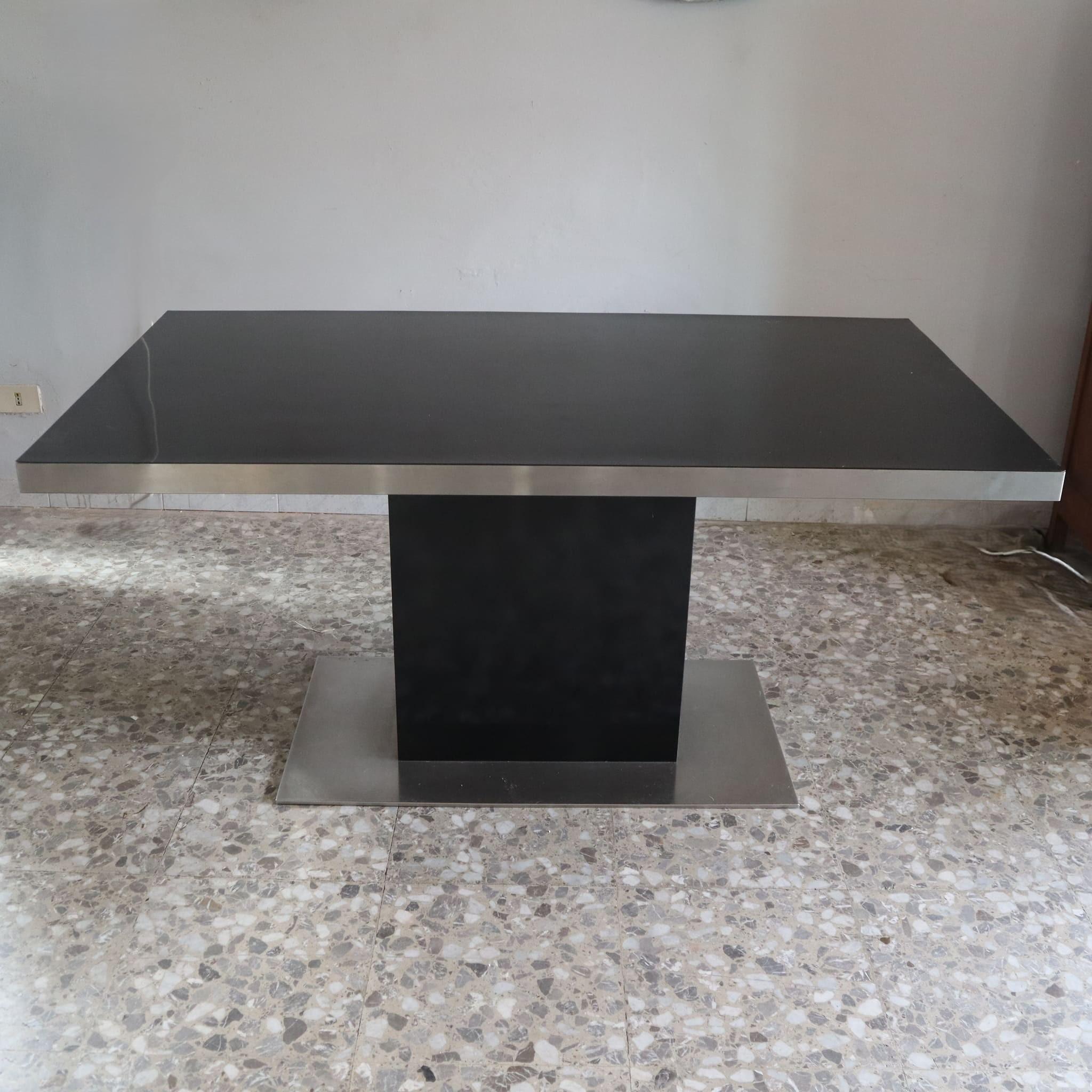 Late 20th Century Italian dinind table by Willy Rizzo for Mario Sabot, 1970s For Sale