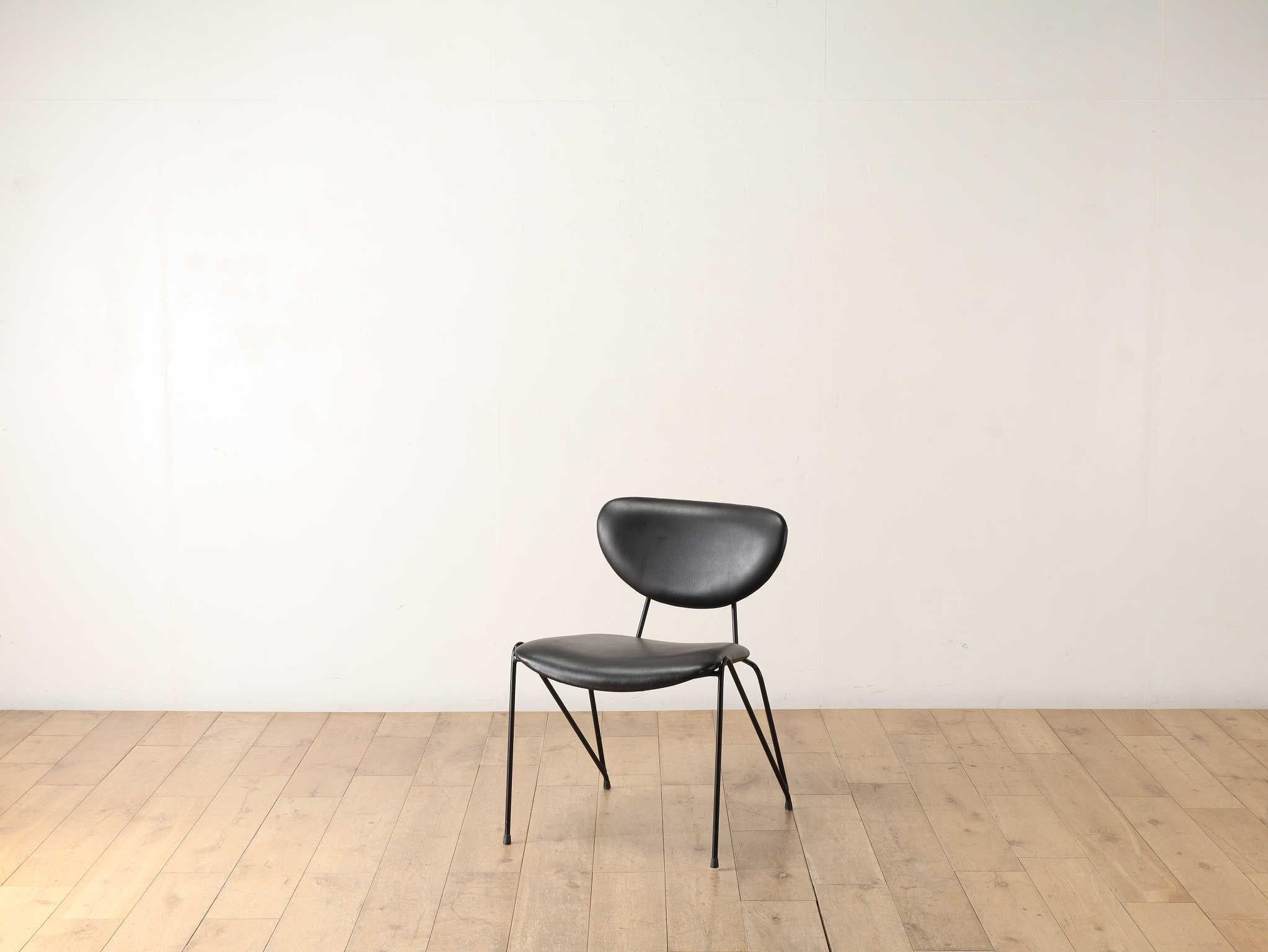 Italian vintage is known for its elegant and sophisticated frames, and this dining chair perfectly embodies that style. With its sleek, clean lines, it offers unique details that set it apart from British classic or Scandinavian mid-century chairs,