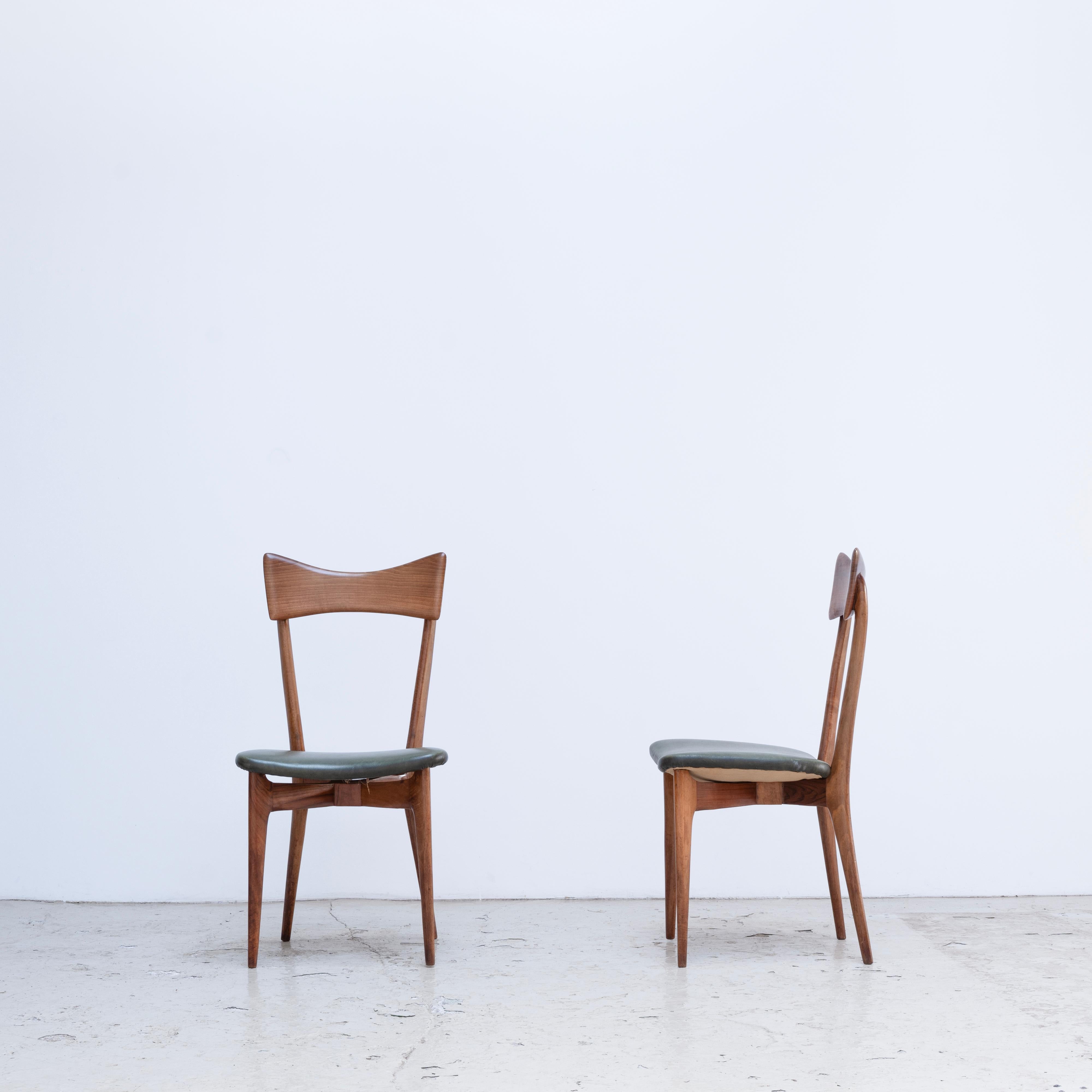 Walnut Italian Dining Chairs by Ico Parisi and Luisa Parisi for Ariberto Colombo, 1950s For Sale