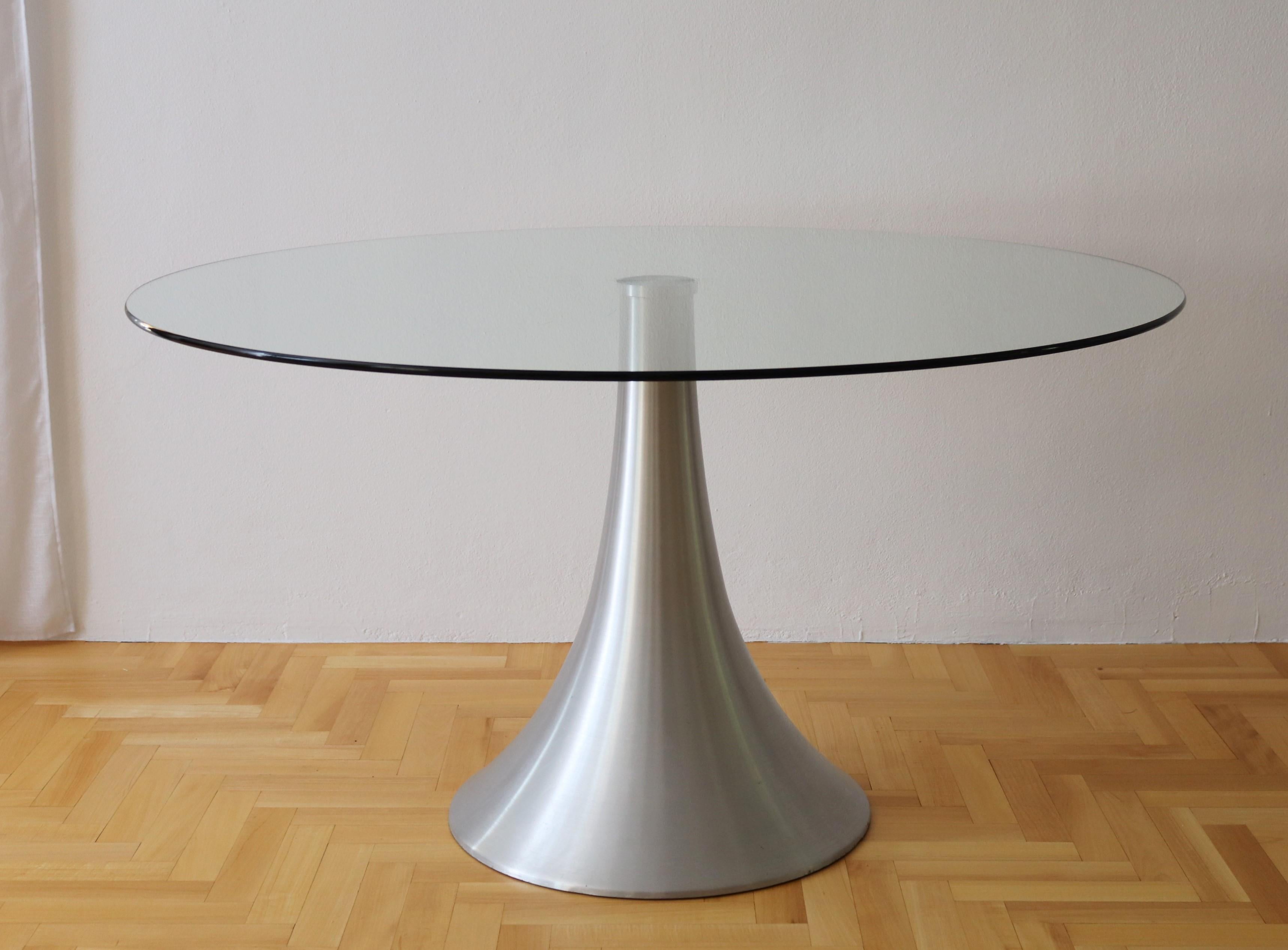 Mid-Century Modern Italian Dining or Center Table with Tulip Base and Glass Top, 1970s