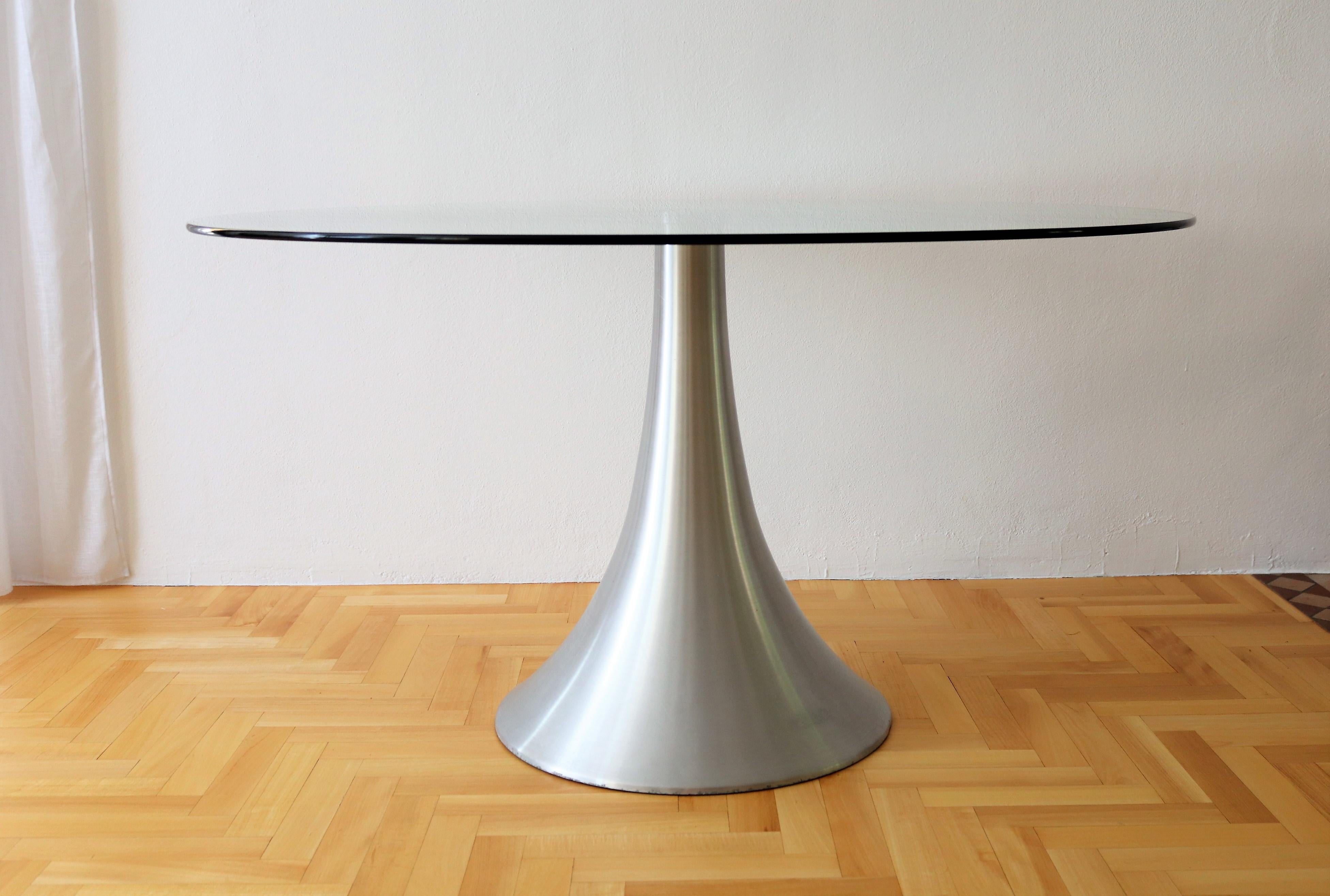 Late 20th Century Italian Dining or Center Table with Tulip Base and Glass Top, 1970s