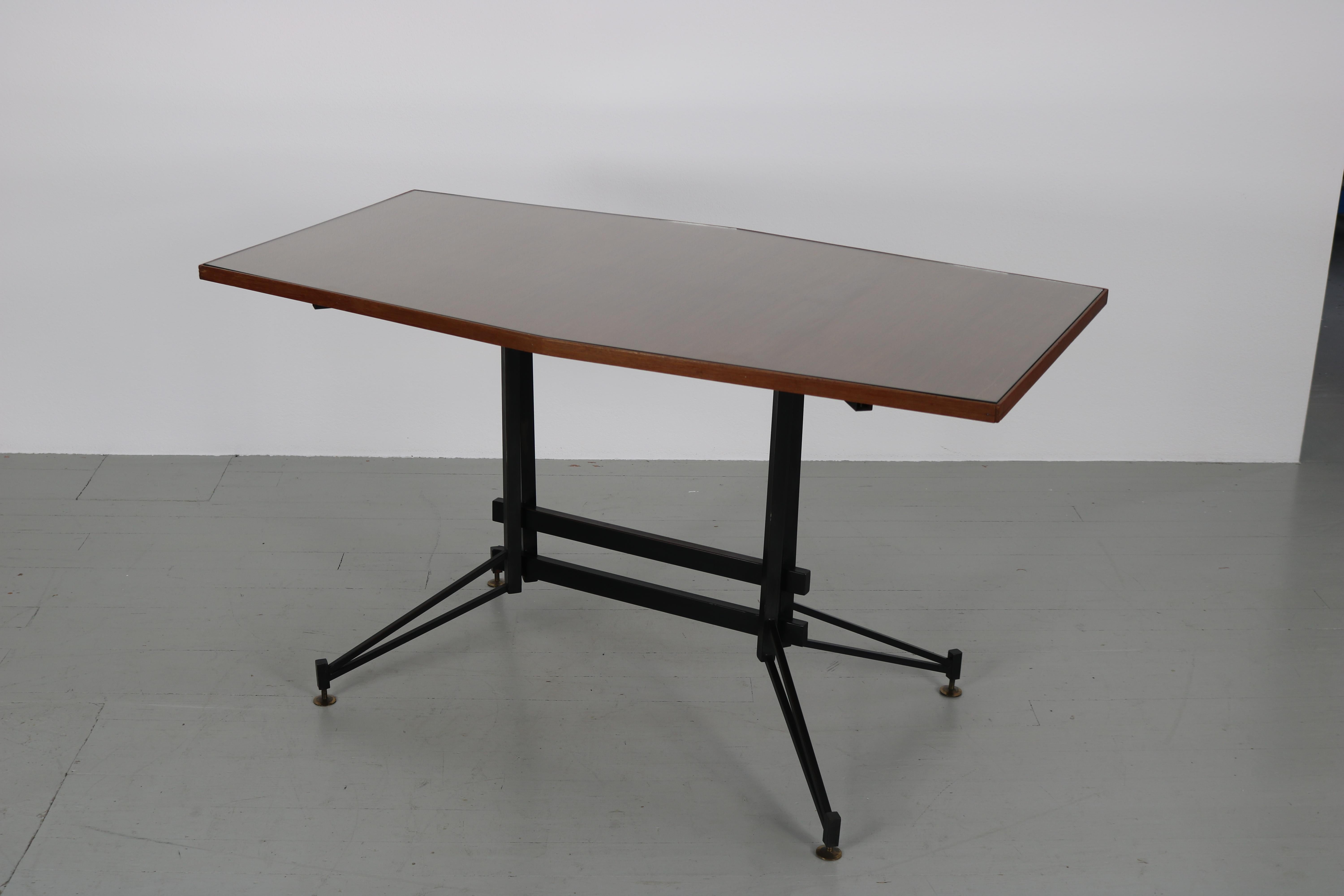Mesa de comedor o de escritorio italiana, años 50 en venta 6