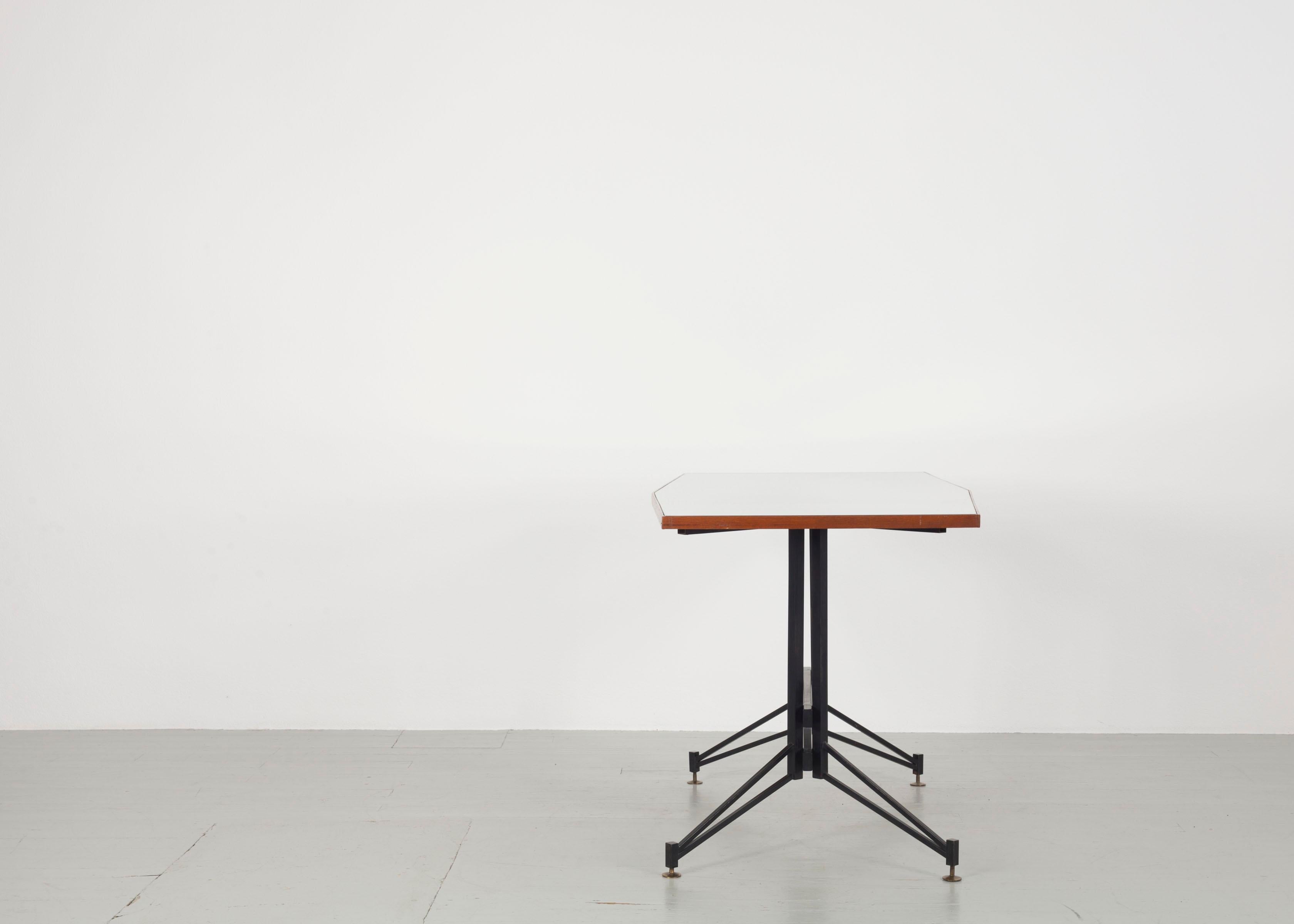 Mesa de comedor o de escritorio italiana, años 50 en Bueno estado para la venta en Wolfurt, AT