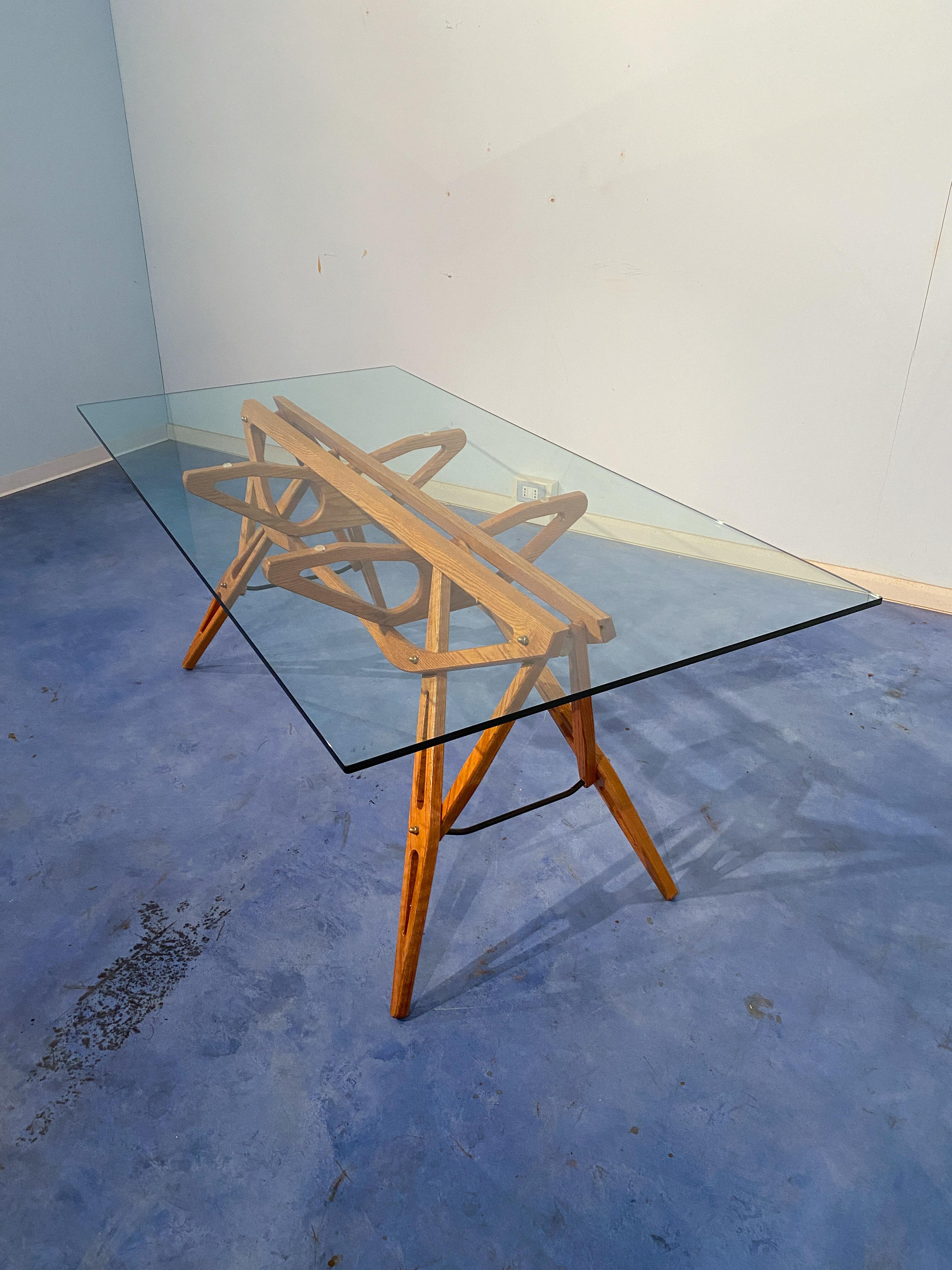 Italienischer „Reale“ Tisch, entworfen von Carlo Mollino, hergestellt von Zanotta, 1990 (Messing) im Angebot