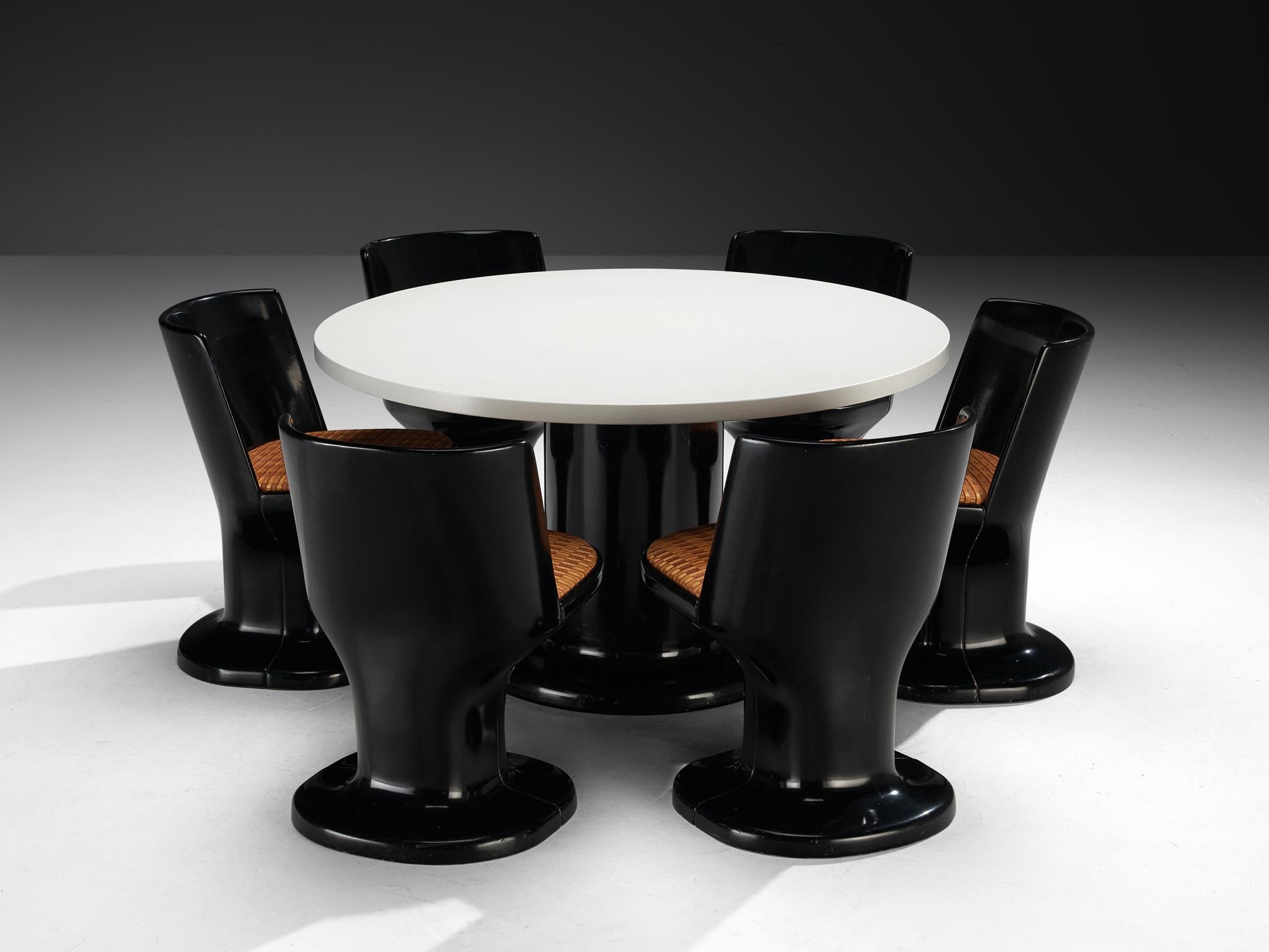 Conjunto de Comedor Italiano de Madera Revestida de Negro y Tapicería Naranja Estampada Posmoderno en venta