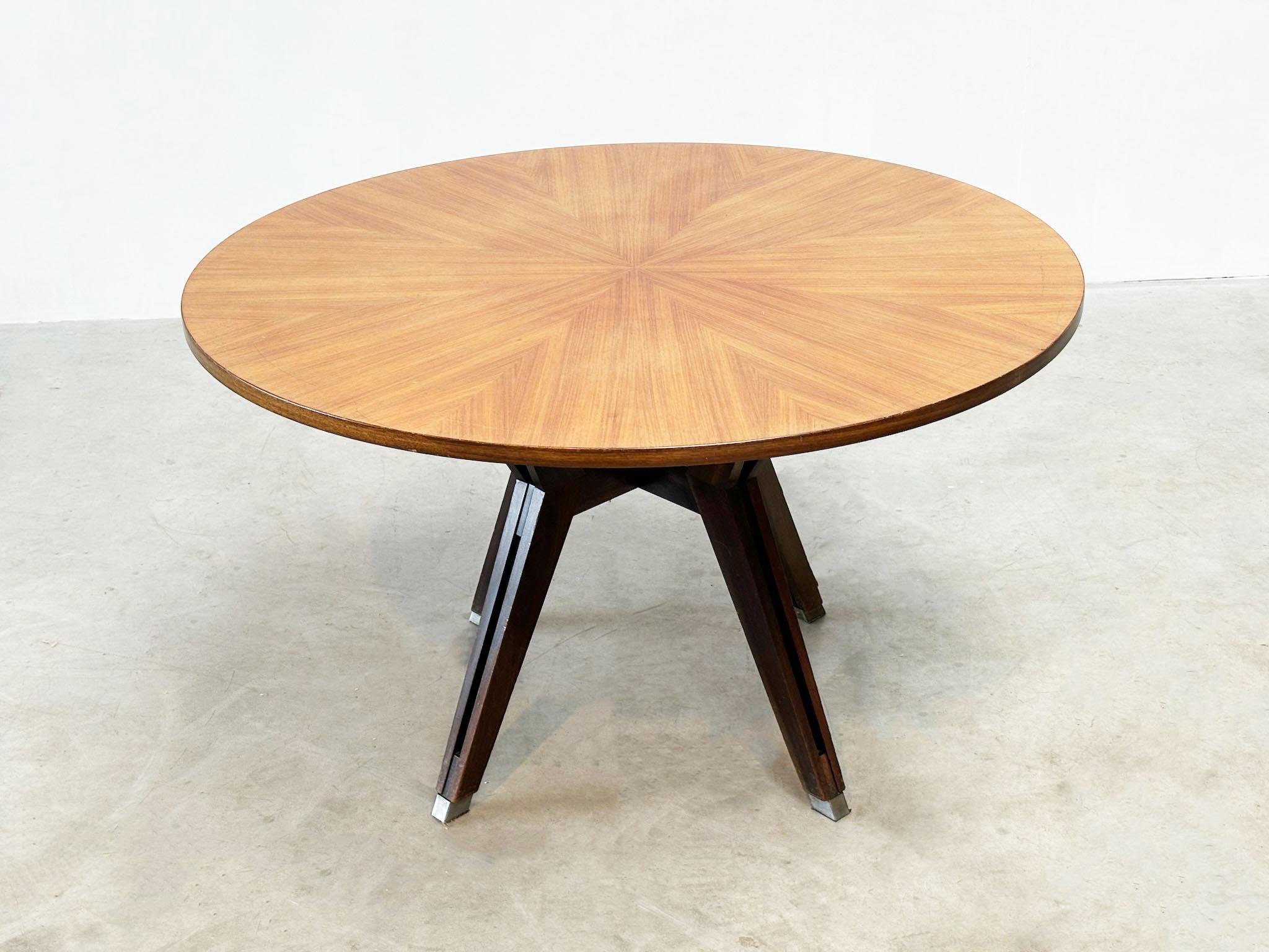 Mid-20th Century Italian dining table by Ennio Fazioli and Ico Parisi for Mim Roma