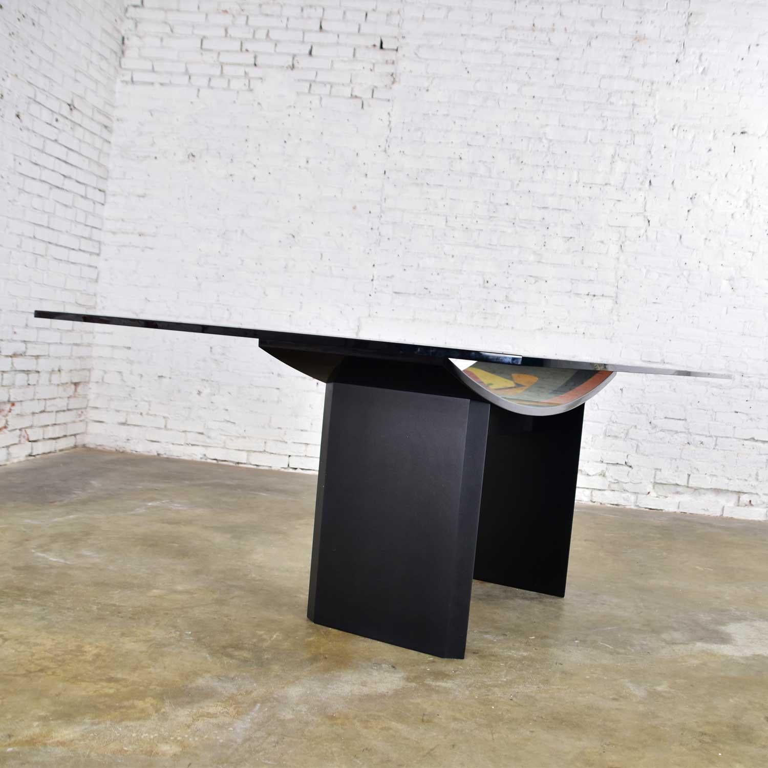 Italian Dining Table by Pietro Costantini Black Lacquer and Geometric Inlay For Sale 5
