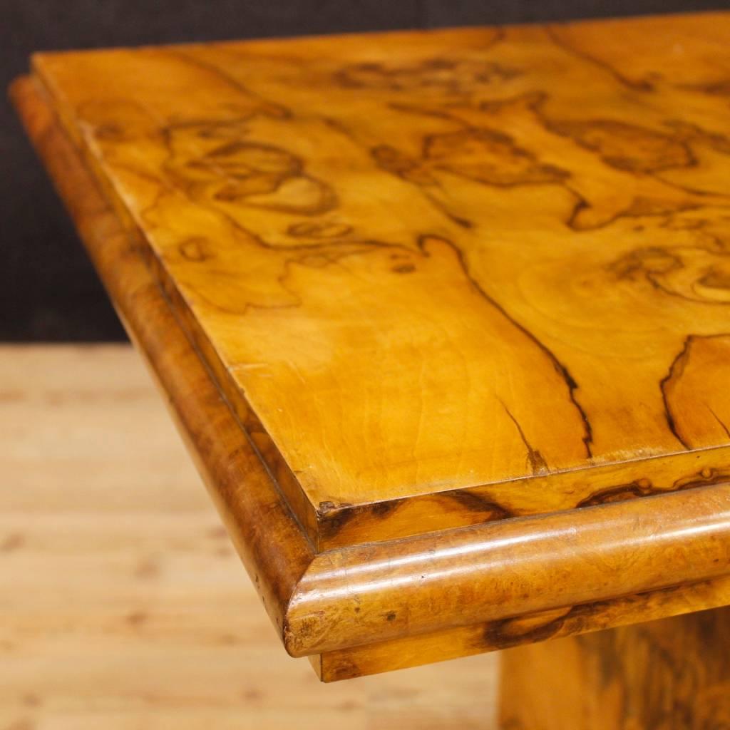 Italian Dining Table in Burl Walnut Wood in Art Deco Style from 20th Century 2
