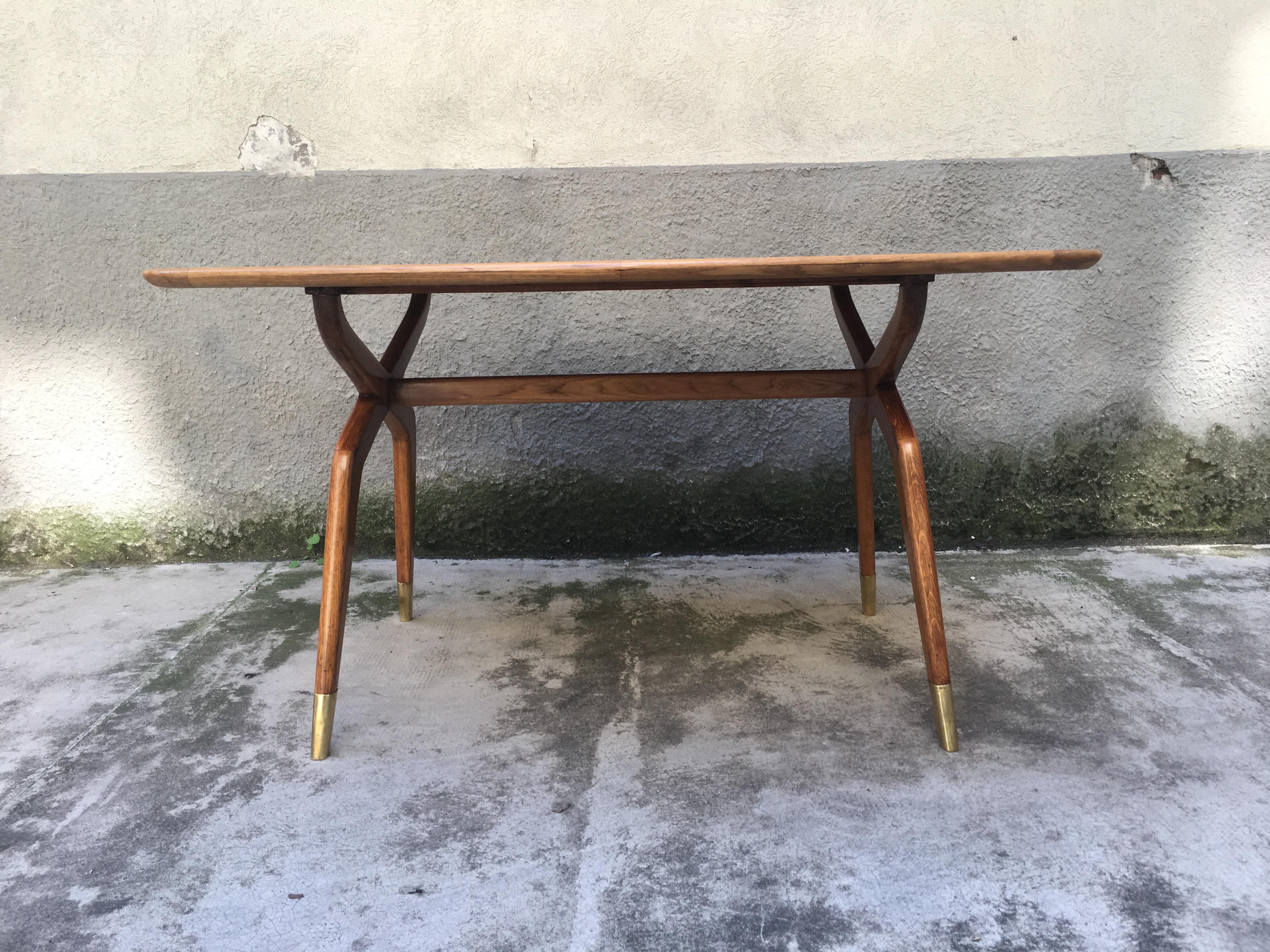 Italian Dining Table in the Spirit of Gio Ponti, 1950s For Sale 1