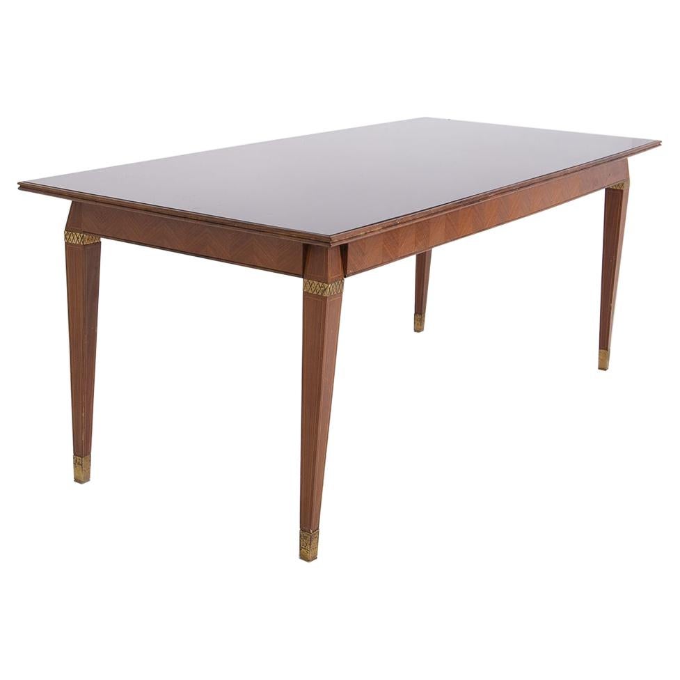 Table de salle à manger italienne de style Paolo Buffa en bois, laiton et verre fumé en vente