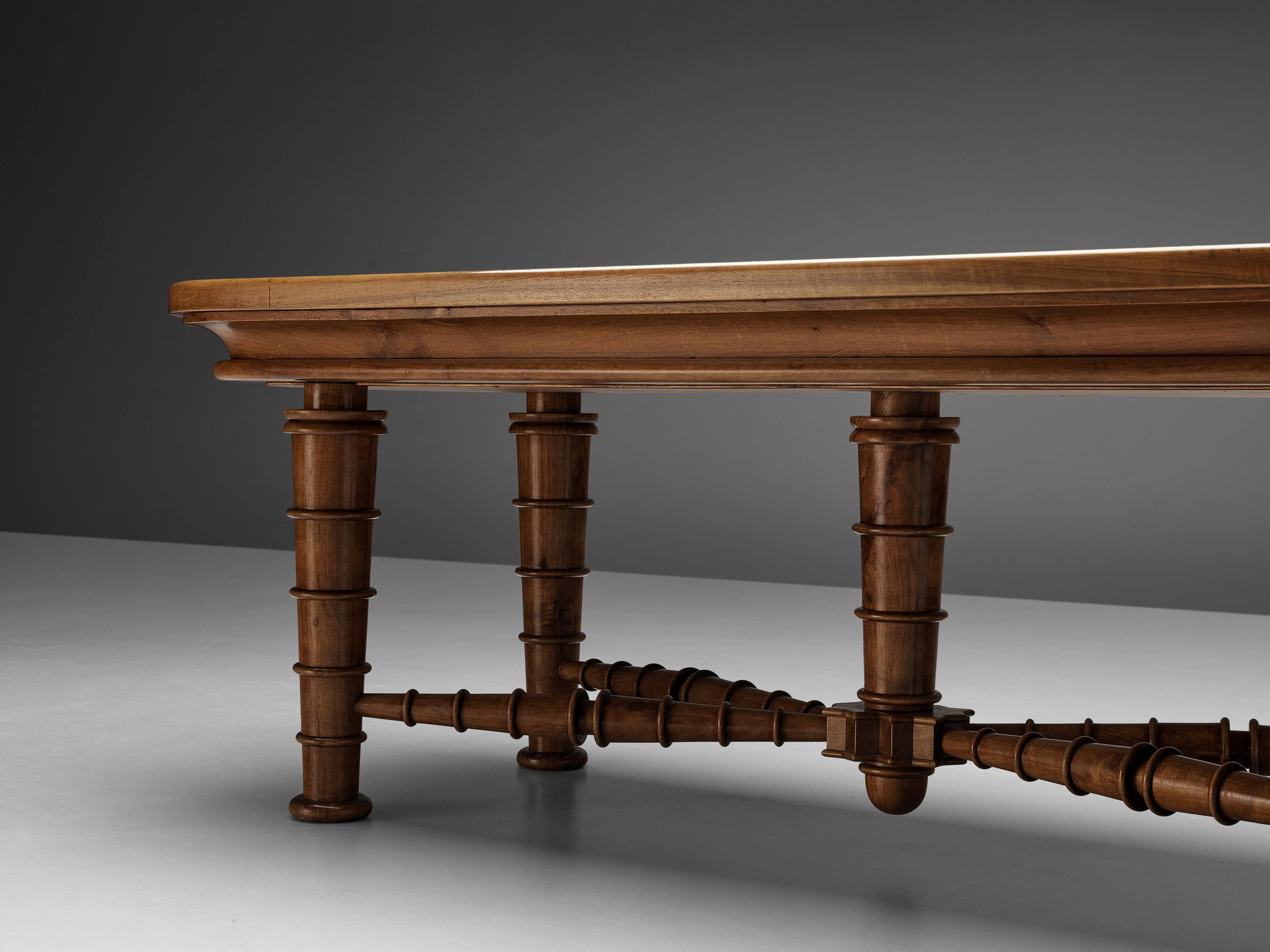 Mid-20th Century Italian Dining Table in Walnut with Sculptural Base, 1940s