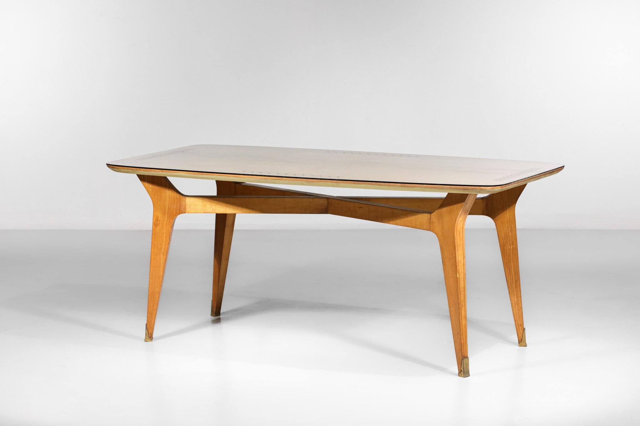 Italian Dining Table Solid Beech and Engraved Glass 60's in Style of Gio Ponti For Sale 4
