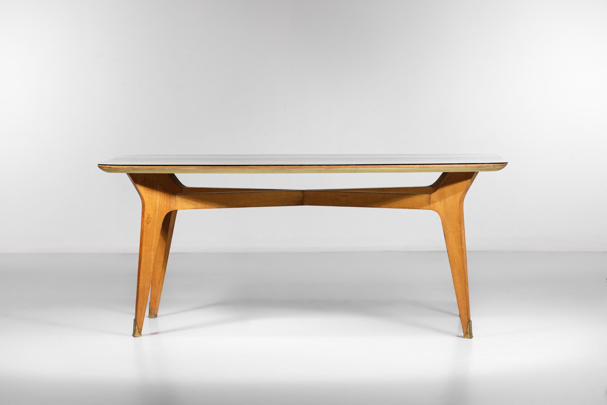 Italian Dining Table Solid Beech and Engraved Glass 60's in Style of Gio Ponti For Sale 10