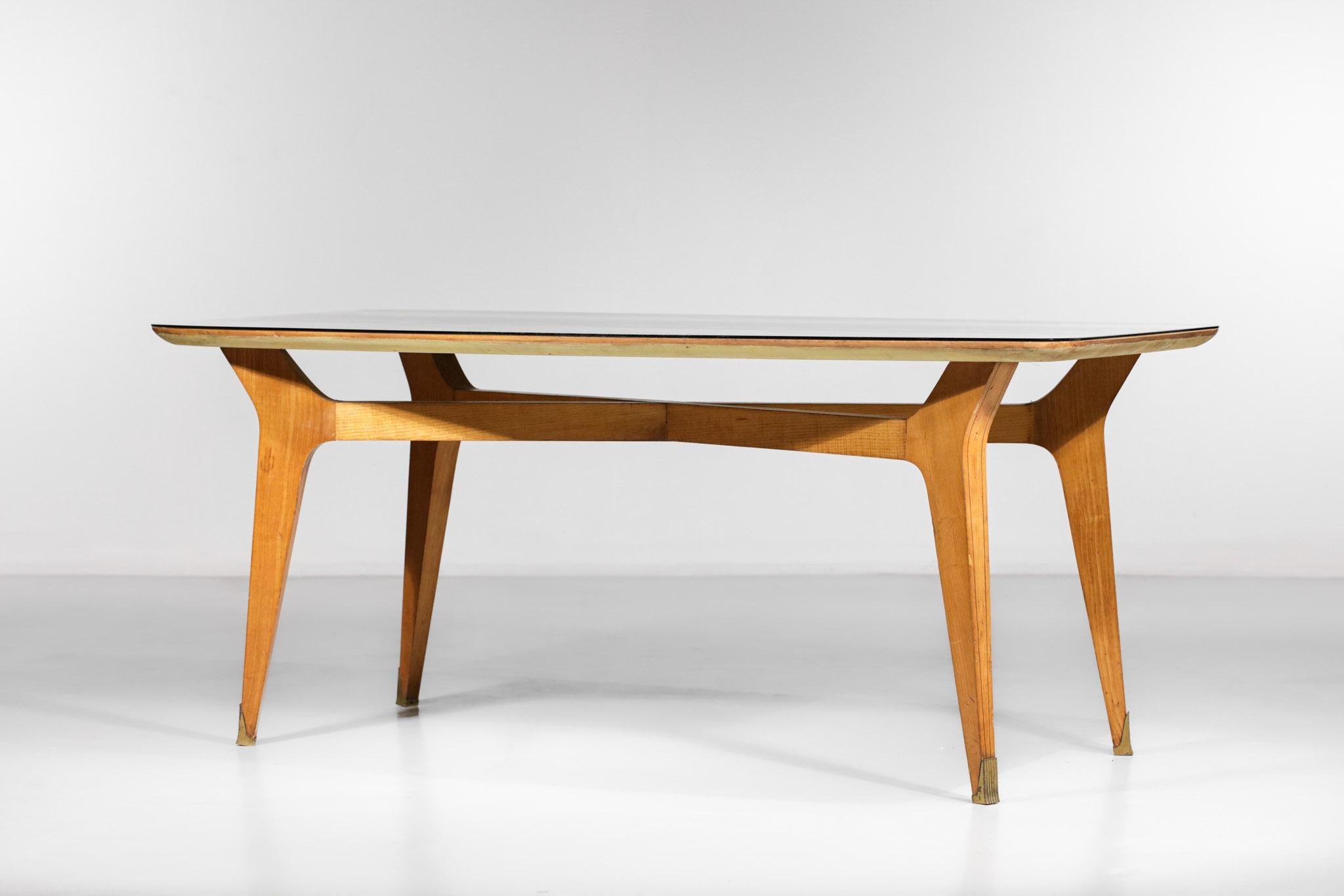 Italian Dining Table Solid Beech and Engraved Glass 60's in Style of Gio Ponti For Sale 3