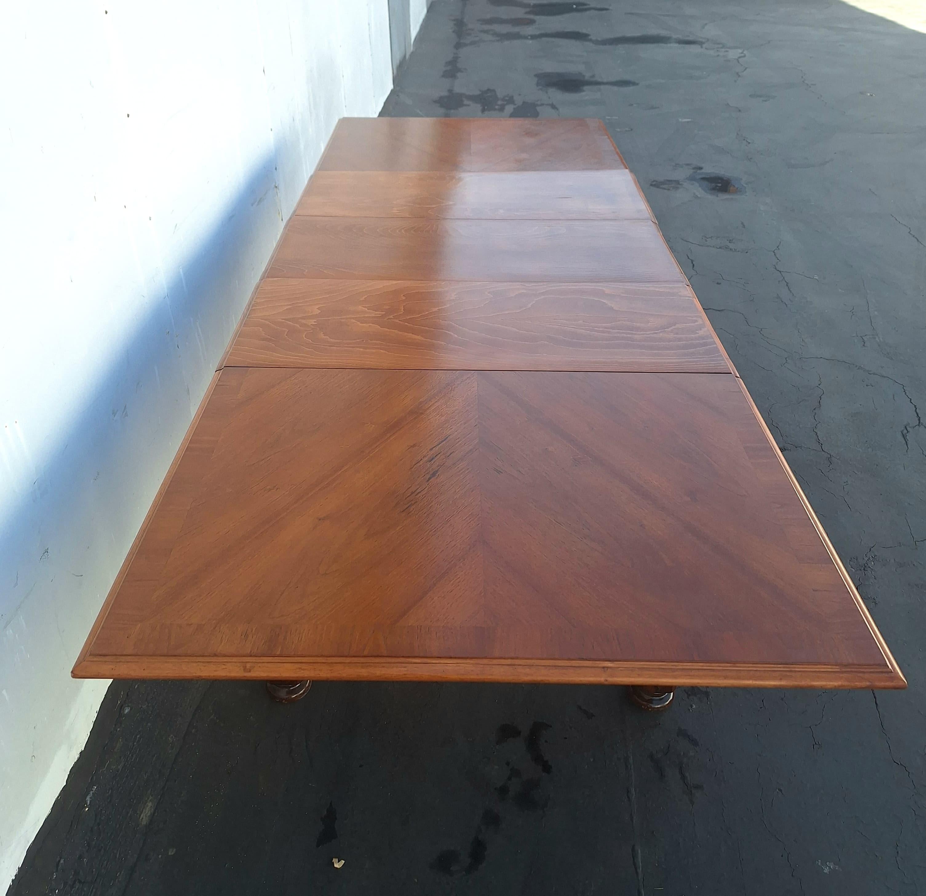 Italian Dinning Room Table in in style of Fratino en vente 3