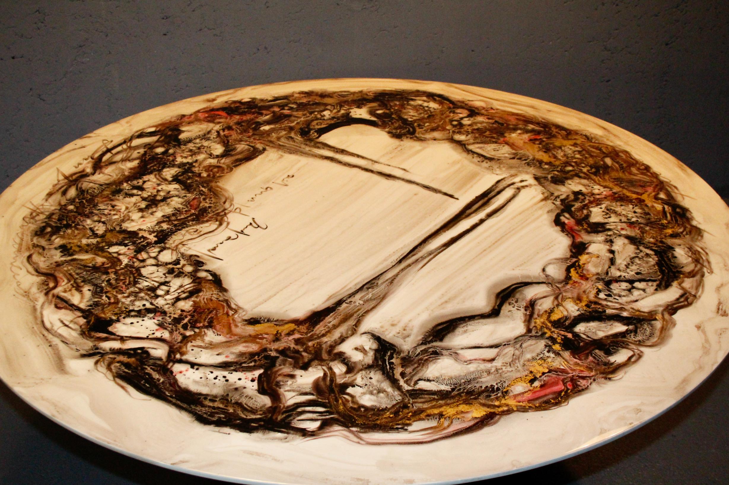 Table de salle à manger italienne en métal et résine en vente 3