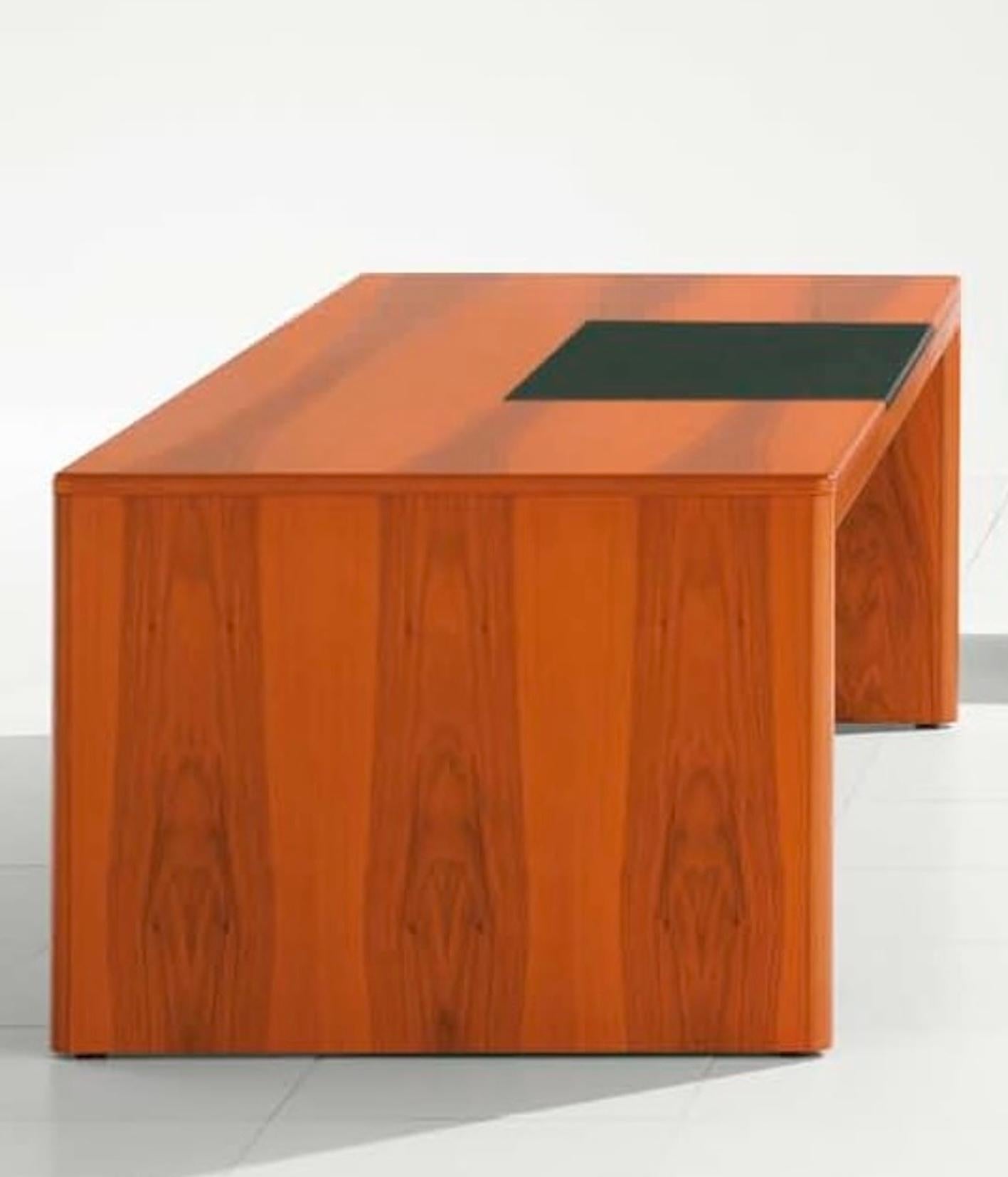 20th Century Italian Direction's Desk by Roberto Danesi for Maison Frezza For Sale