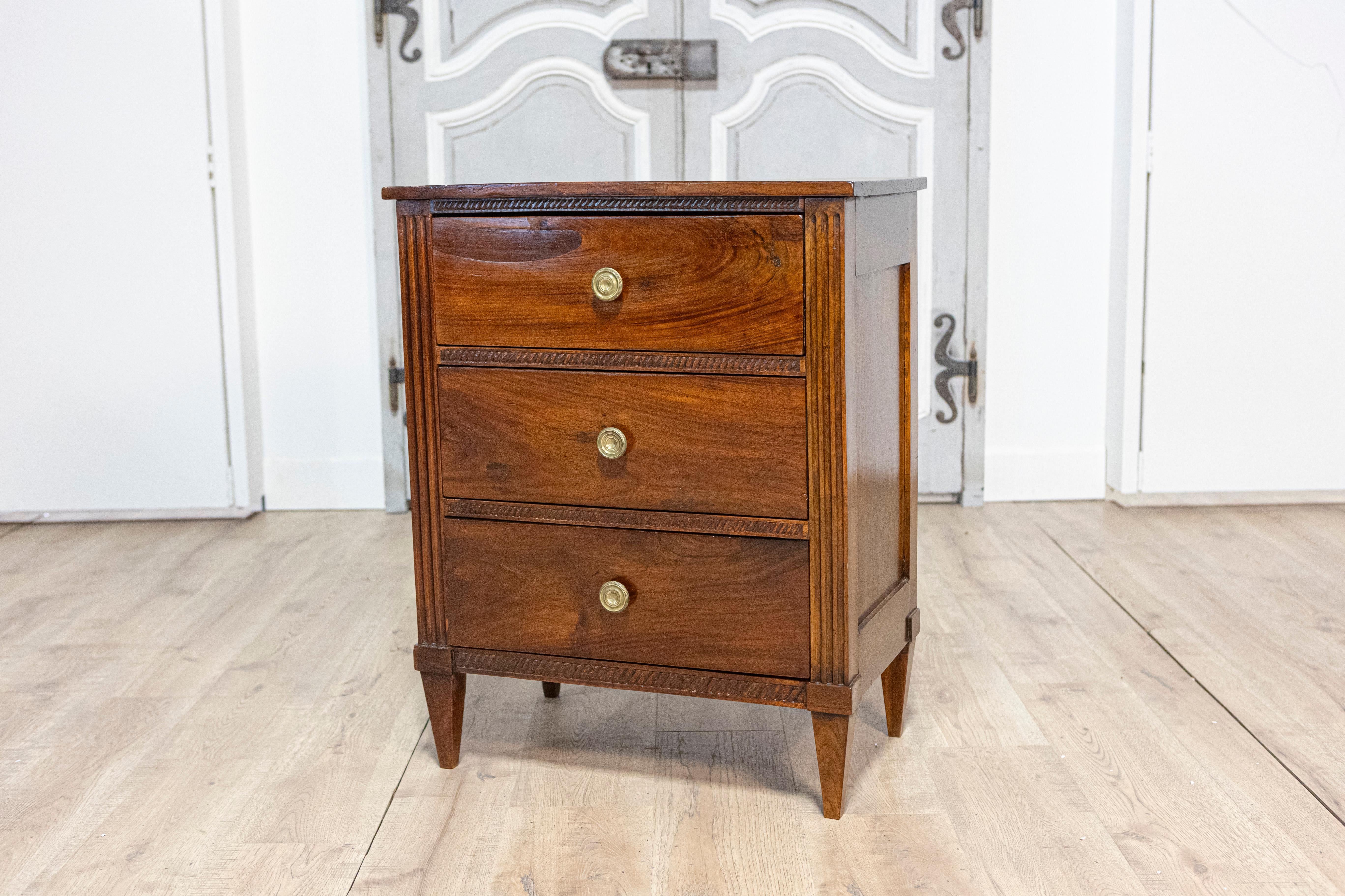 Italian Directoire Period Late 18th Century Three Drawer Walnut Bedside Chest For Sale 3