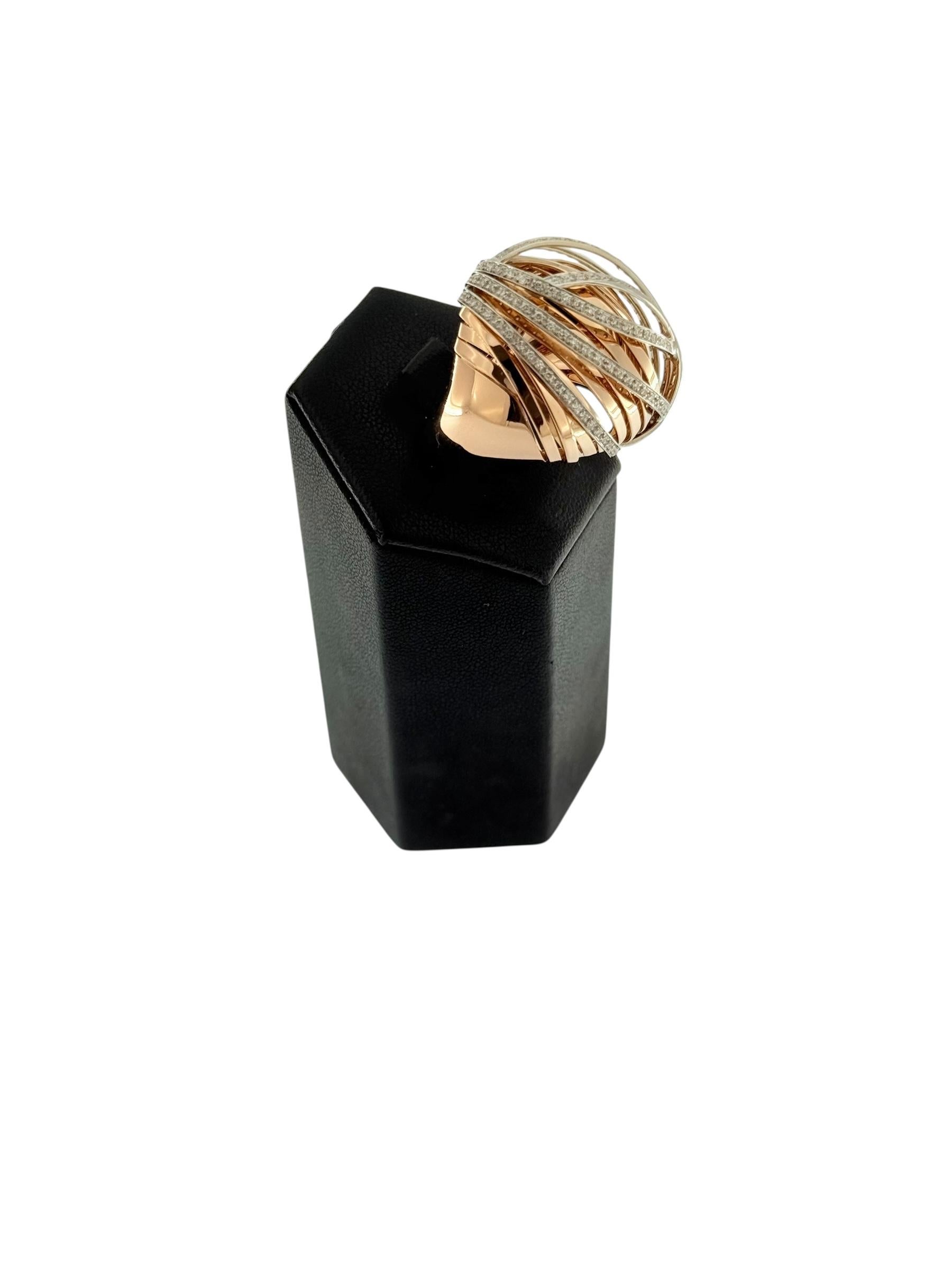Bague dôme italienne en or blanc et rose avec diamants en vente 2