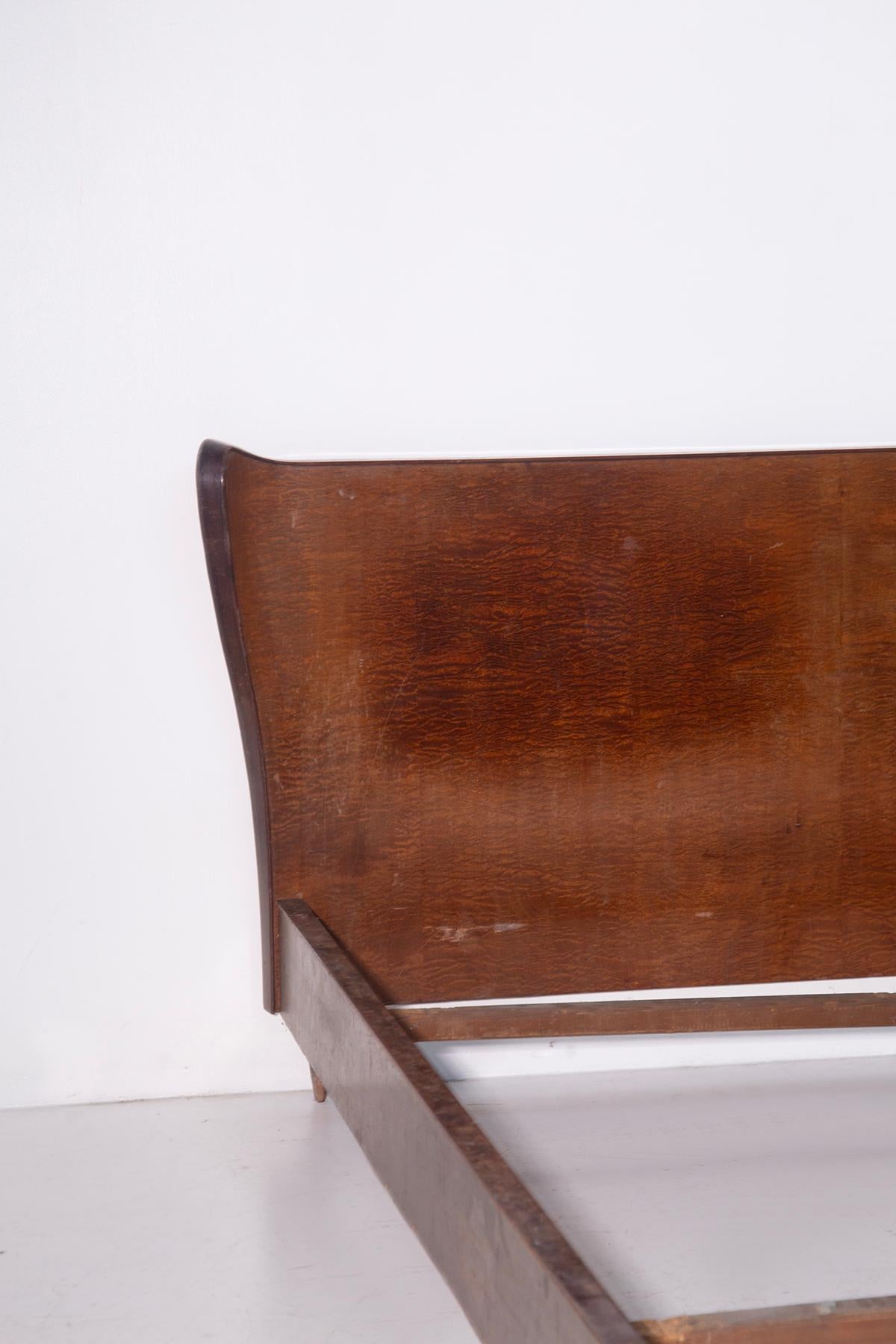 Wood Italian double bed by Paolo Buffa and Serafino Arrighi For Sale
