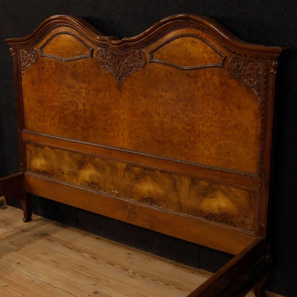 Italian Double Bed in Carved Walnut, Burl Walnut and Burl Elm from 20th Century 3