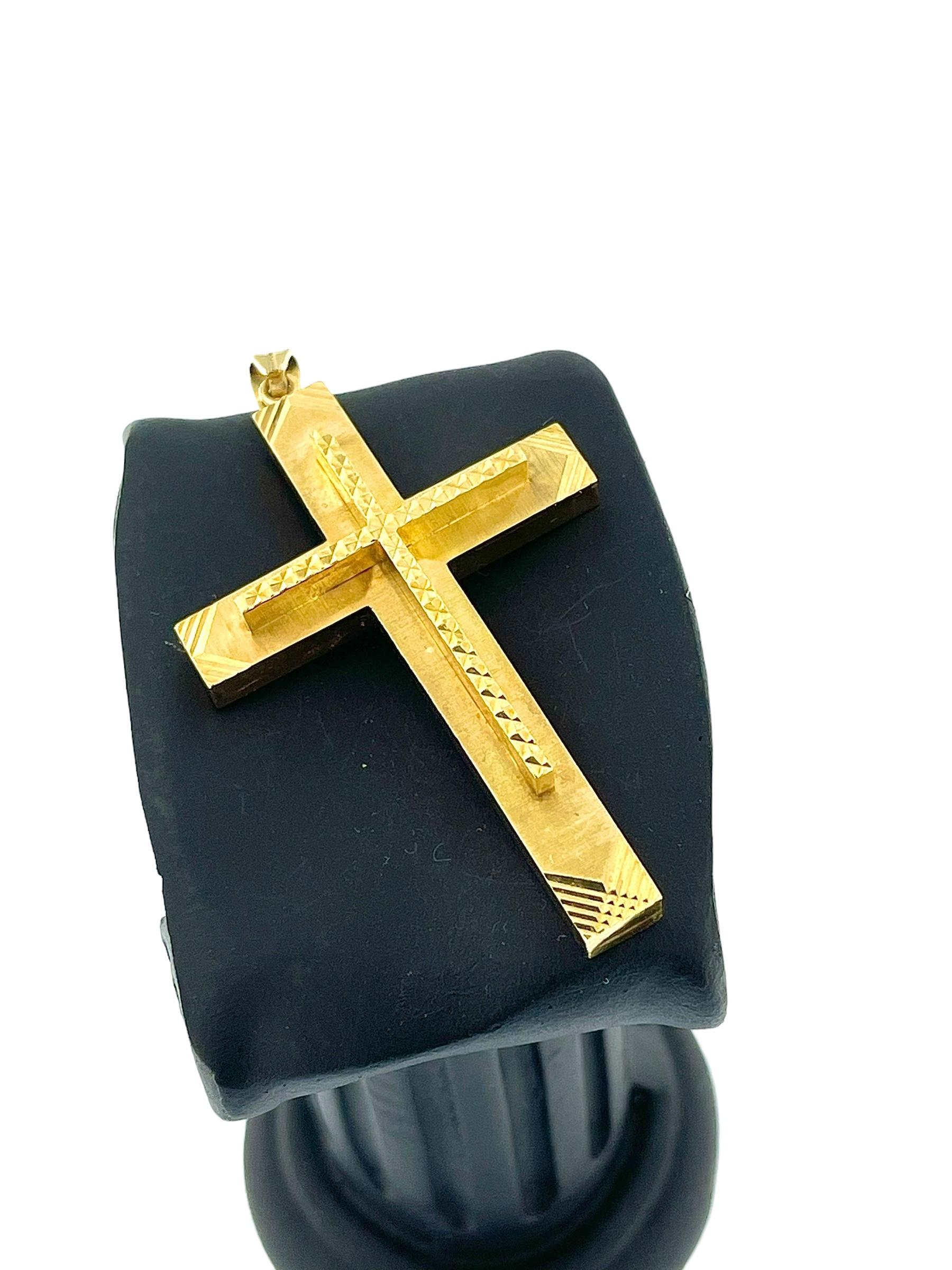 Italian Double Cross Yellow Gold Satin Finish For Sale 1