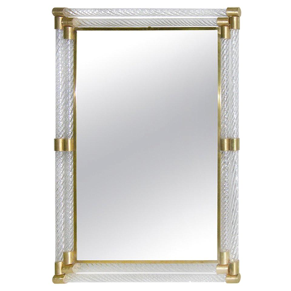 Italienischer Spiegel mit doppeltem Rahmen aus gedrehtem Kristall-Muranoglas mit Gold-Messing-Akzenten