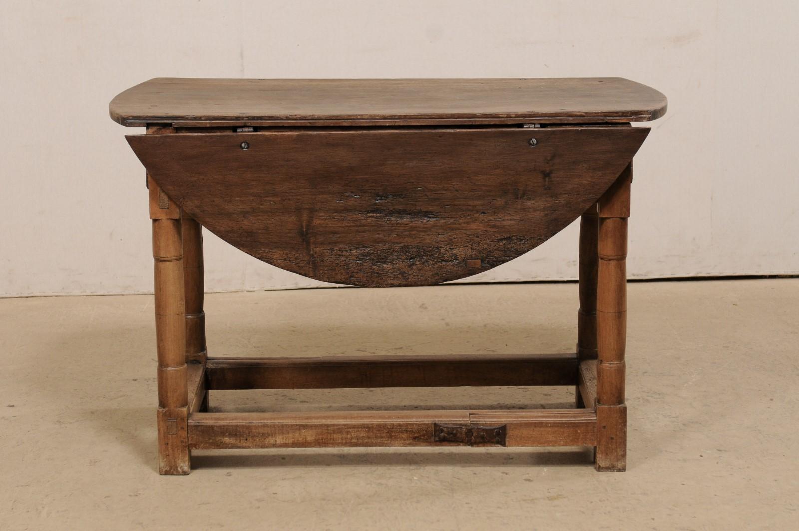 Italian Double Gate-Leg Table w/Drop Leaves on Either Side, Turn of 18th/19th C. For Sale 5