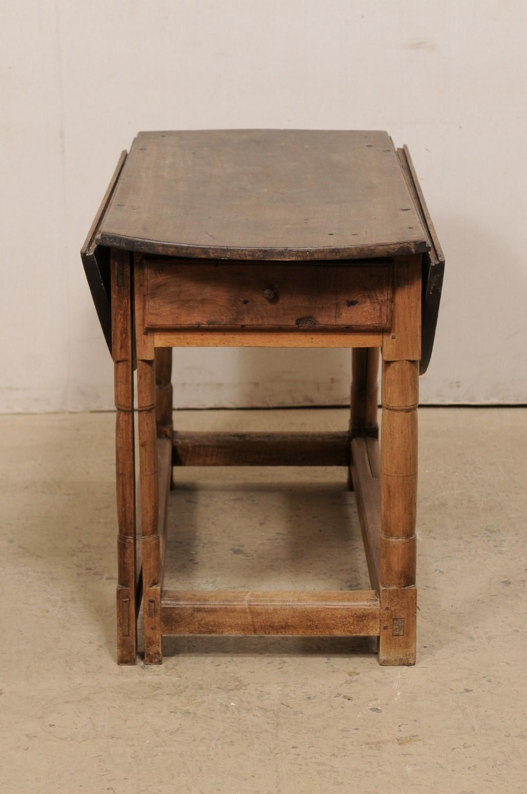 Italian Double Gate-Leg Table w/Drop Leaves on Either Side, Turn of 18th/19th C. For Sale 1