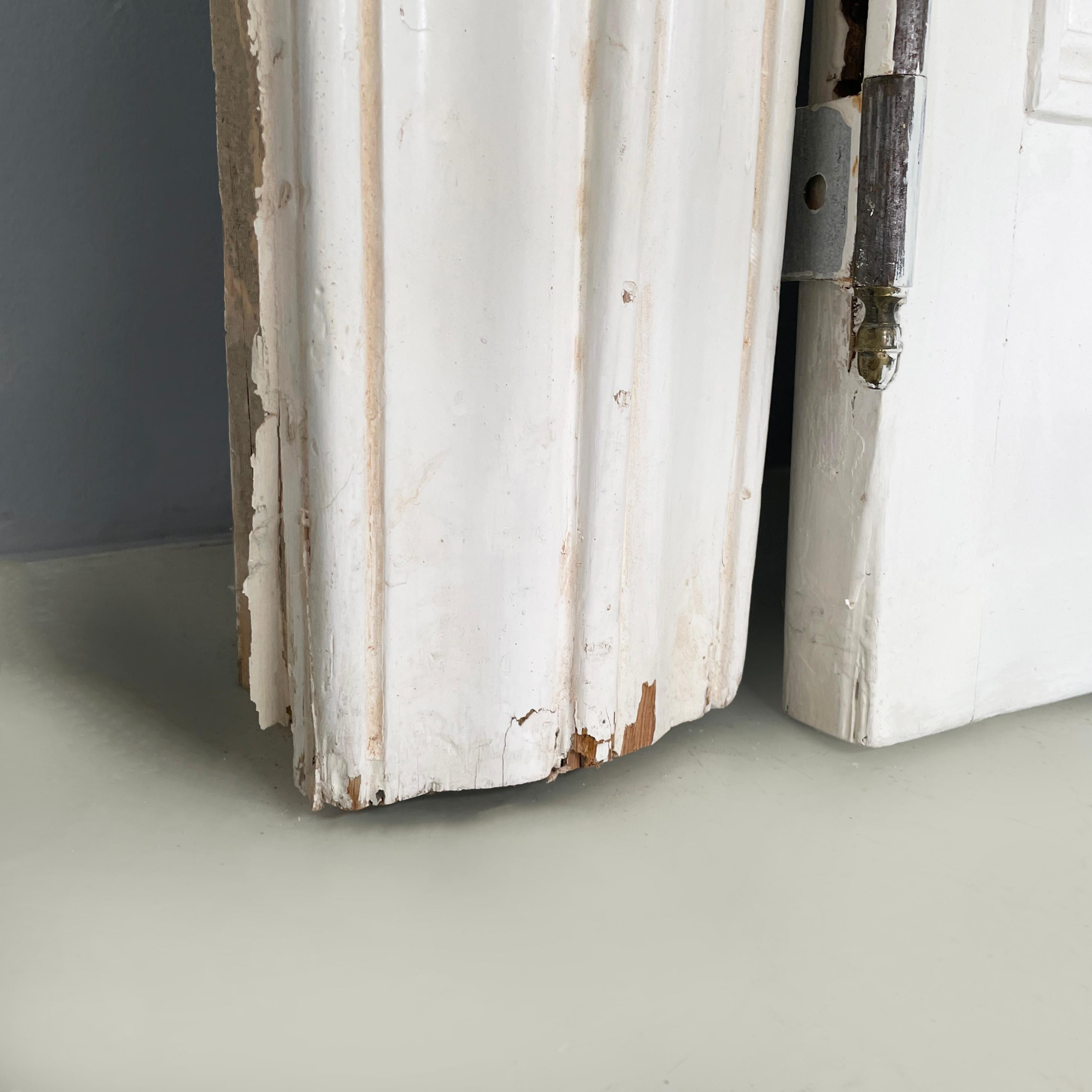 Puerta italiana de doble batiente totalmente de madera blanca, principios de 1900 en venta 11