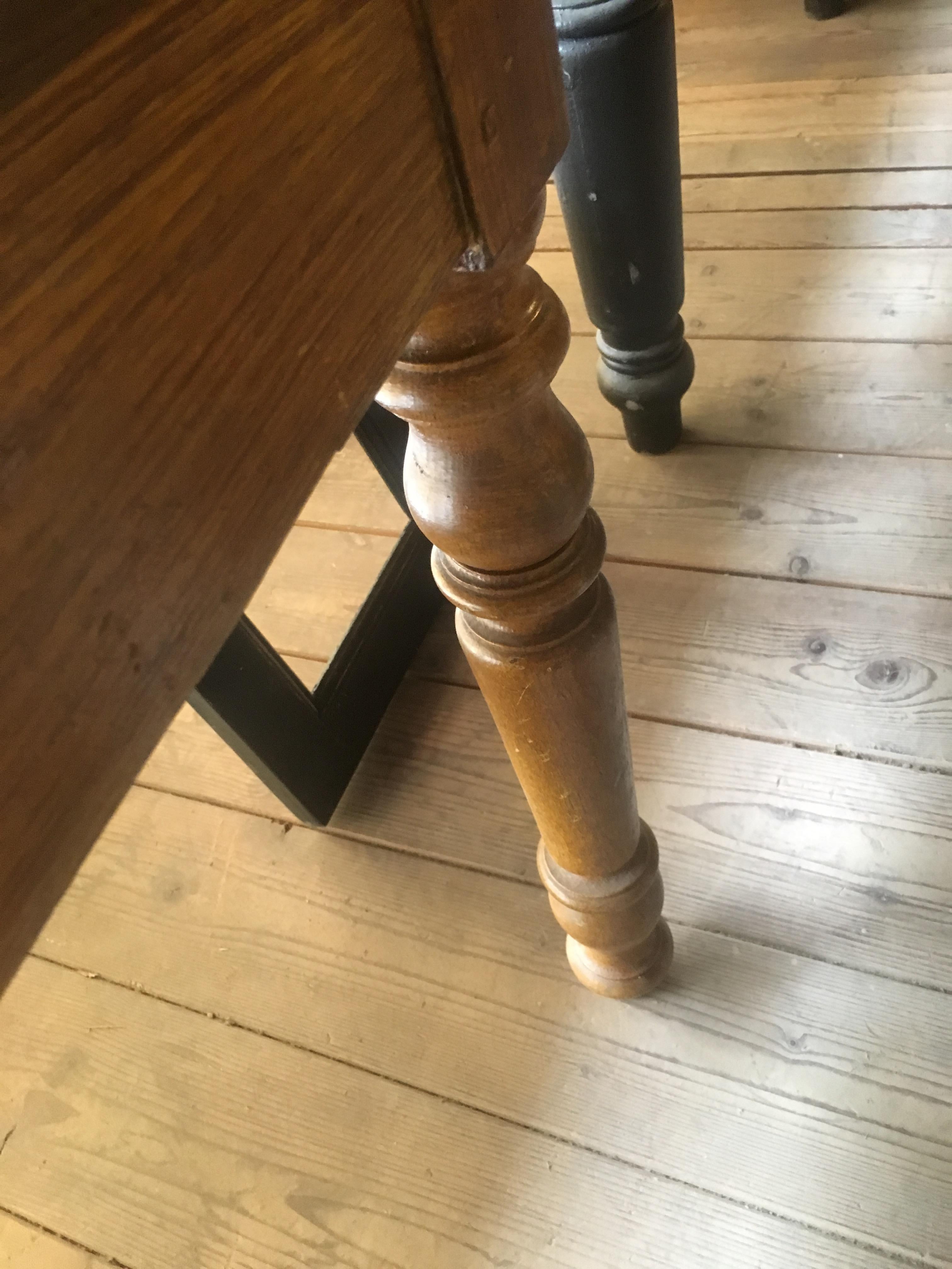 Italian Double Wooden Desk with Pigeonholes from 19th Century For Sale 2