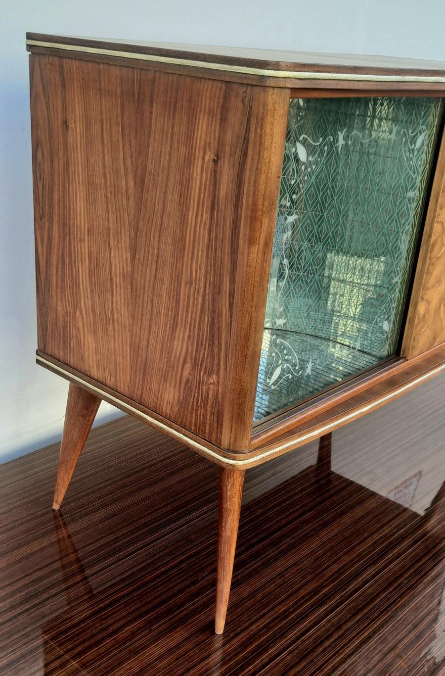 Italienische Schubladenbar – Vitrine (Moderne der Mitte des Jahrhunderts) im Angebot