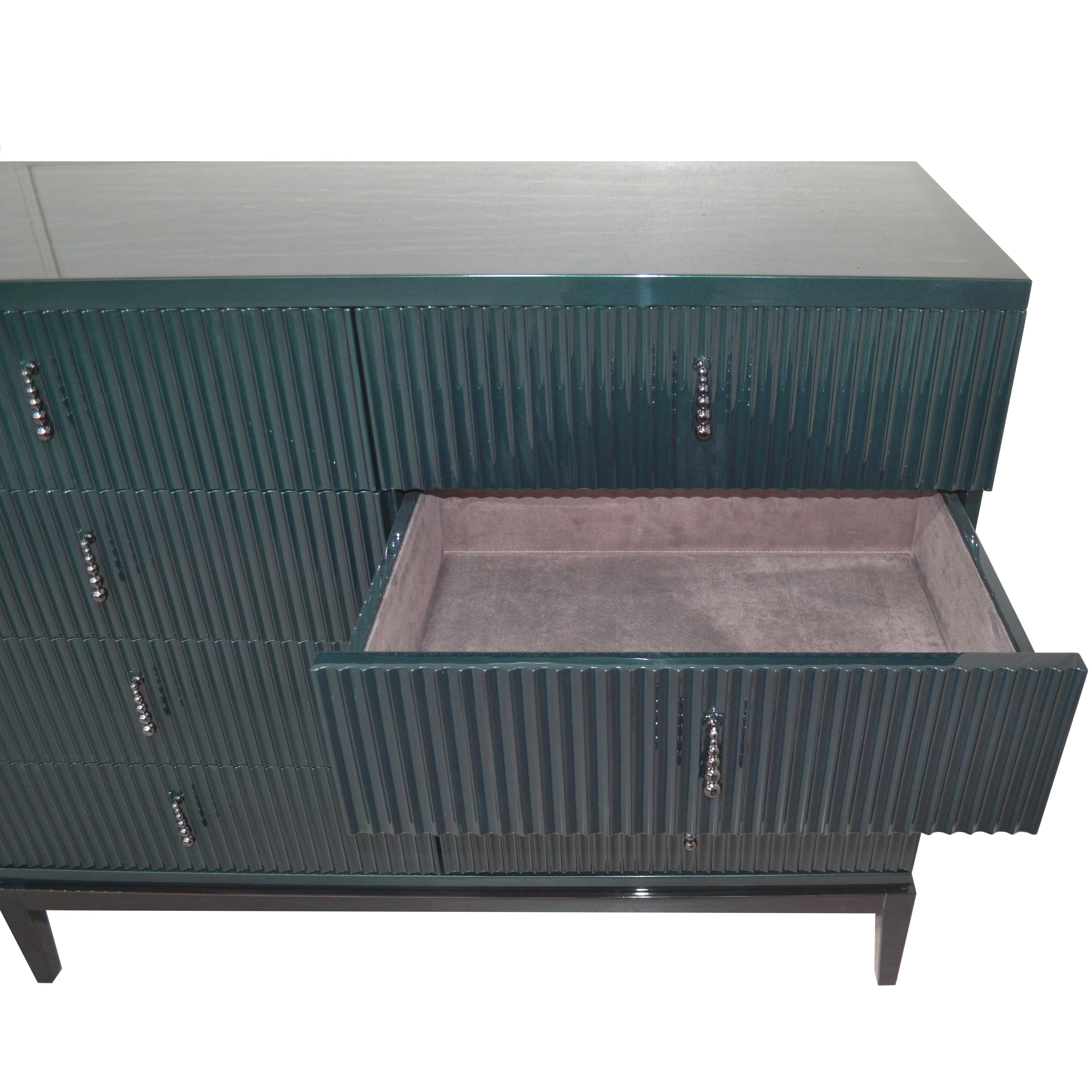 Modern Italian Dresser in Glossy Green Smarald Lacquered Wood with Upholstered Drawers For Sale