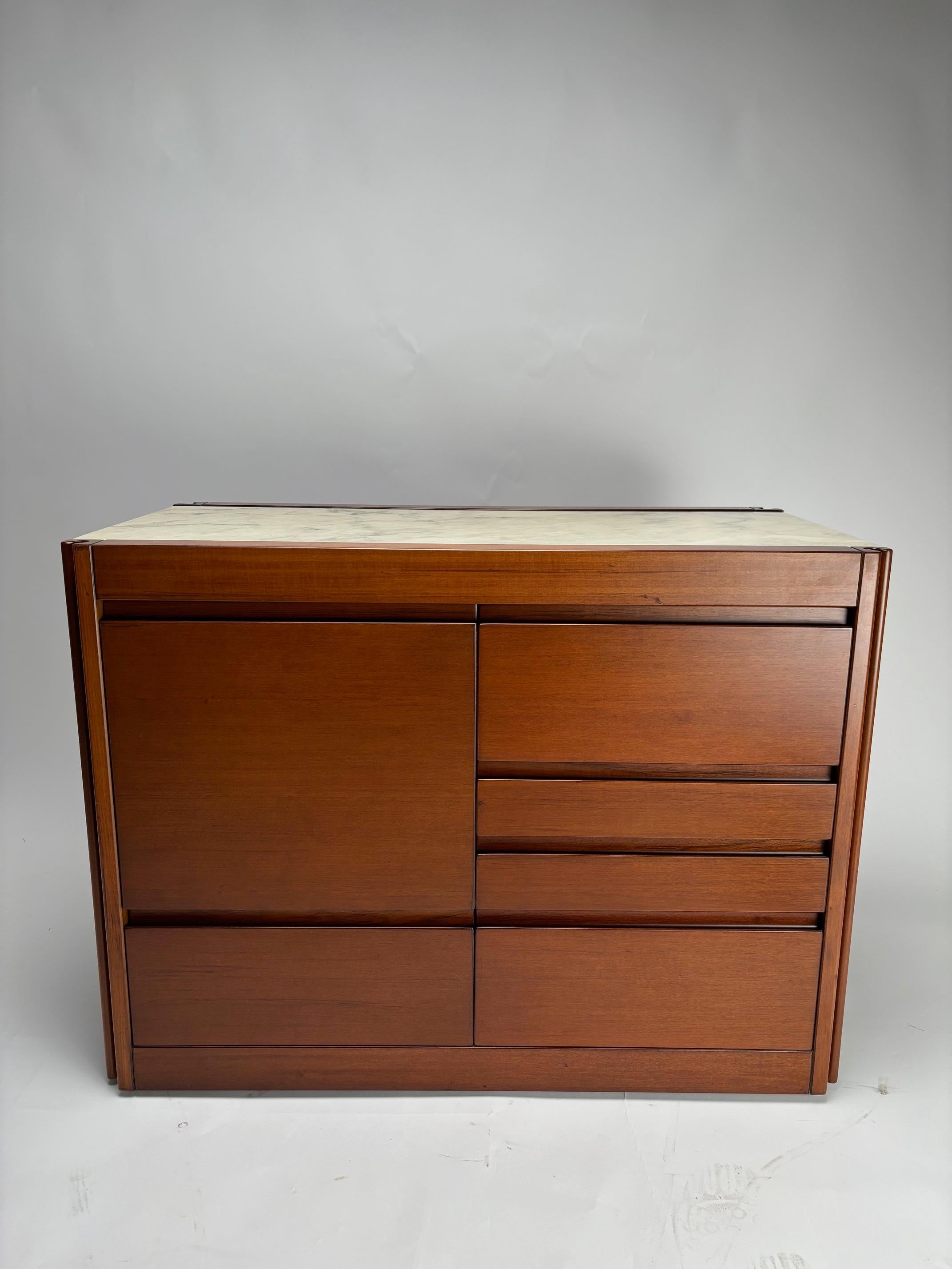 Italian Dry Bar by Angelo Mangiarotti for Molteni in Wood and Marble, 1960s For Sale 3
