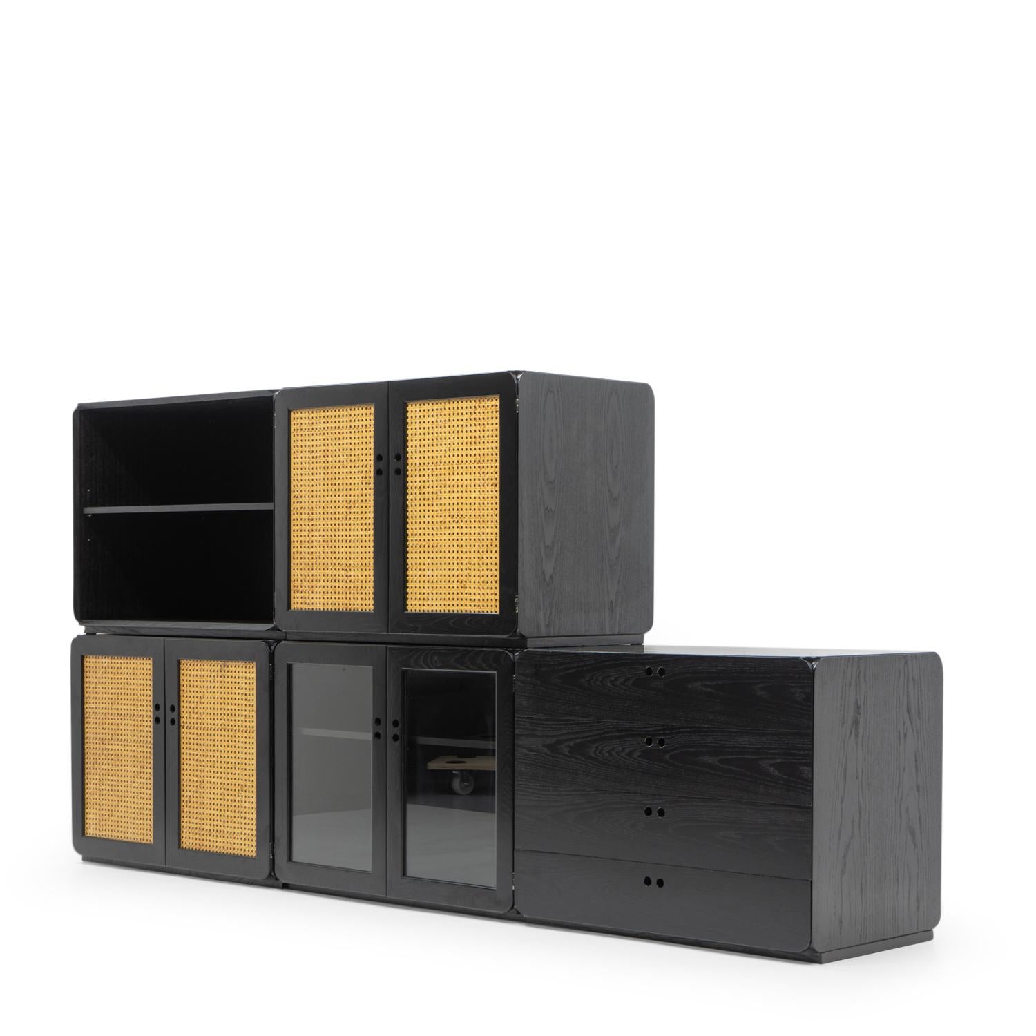 Mid-Century Modern Italian / Dutch Design Derk Jan De Vries, Samara Storage Unit – 1970s For Sale